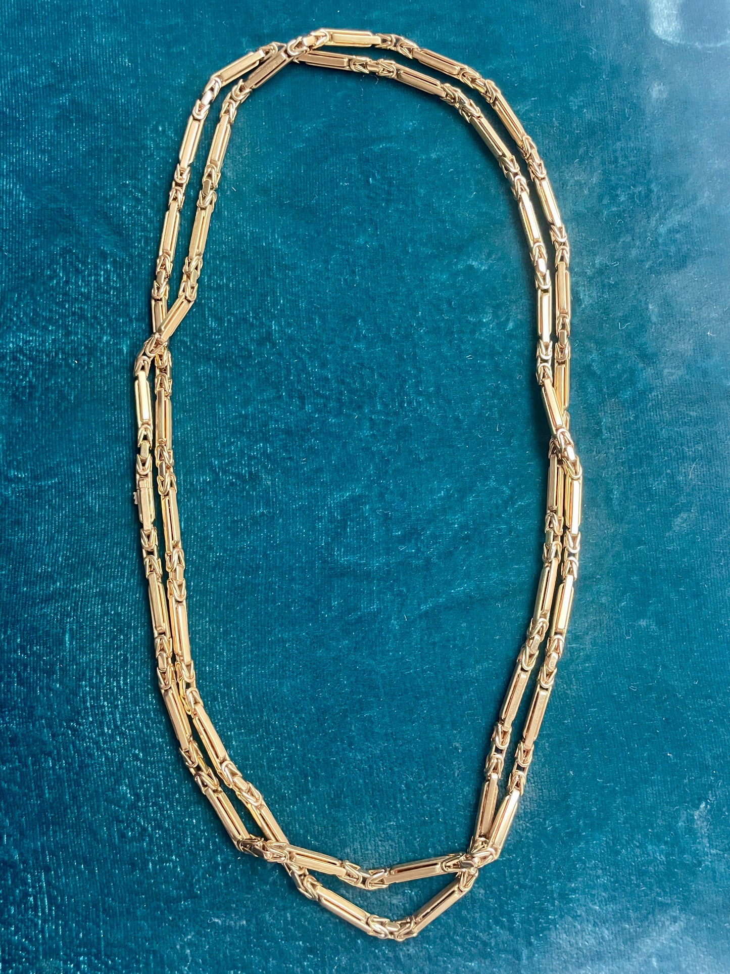 Mid-Century Structured Bar and Byzantine Link 18k Gold 38" Chain