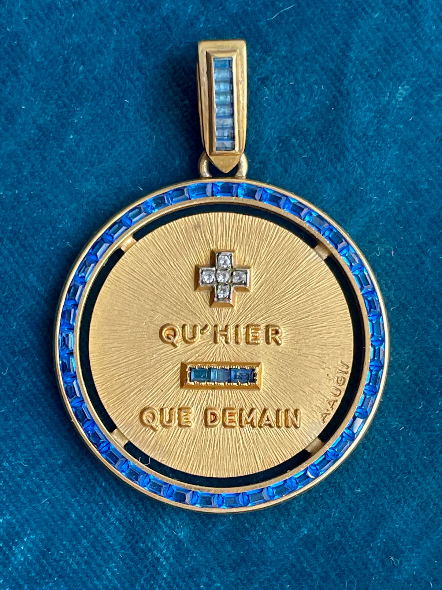 Augis Rare Sapphire Halo Prototype Love Token (XL)