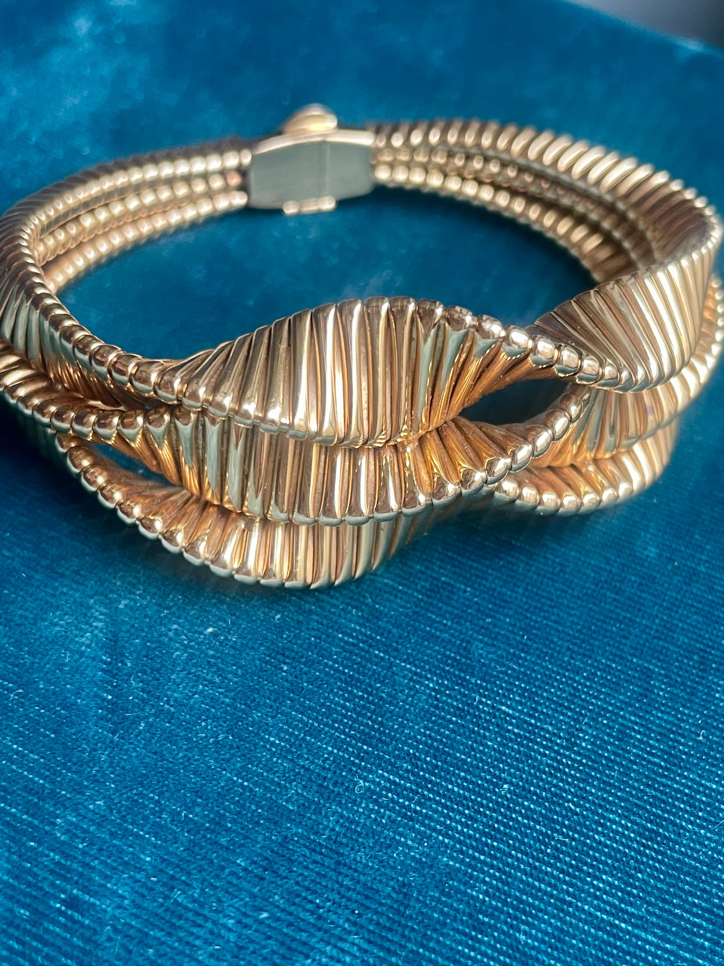 Mid-Century Mauboussin Style Triple Twisted Ribbon 18k Gold Bracelet