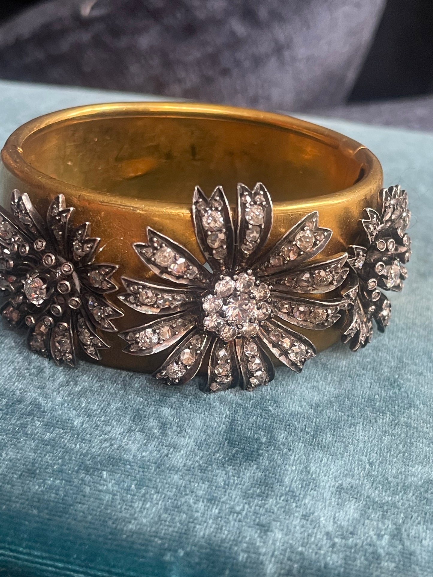 Antique Victorian French 18k Gold Detachable Diamond Floral Pendants Set in Bangle