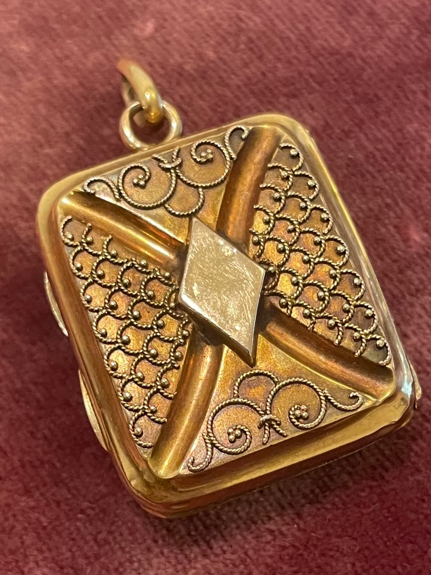 Victorian French Filigree 18k Gold Rectangular Locket
