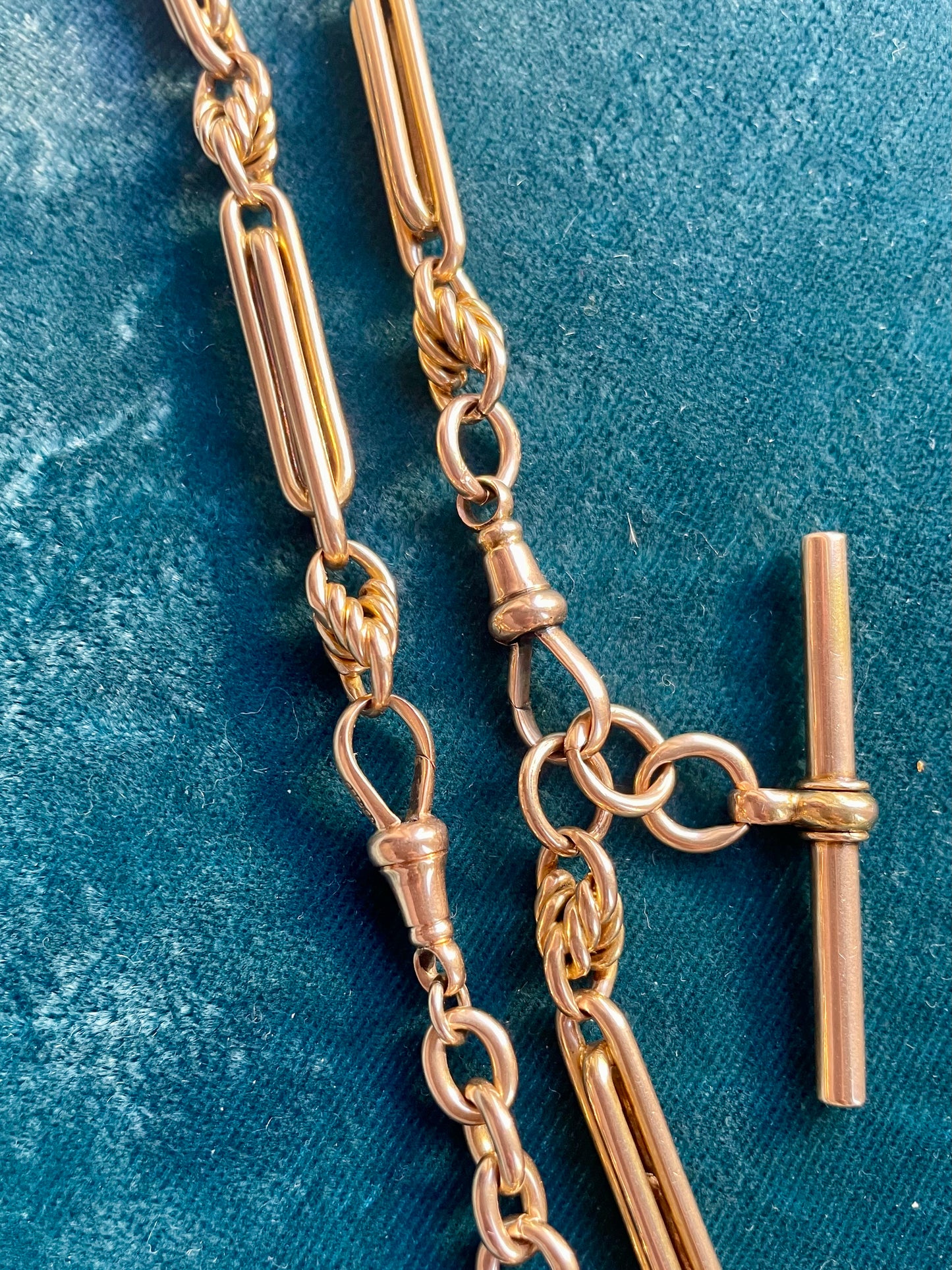 Dimensional Bar and Love Knot Link 15k Gold 15" Albert Watch Chain