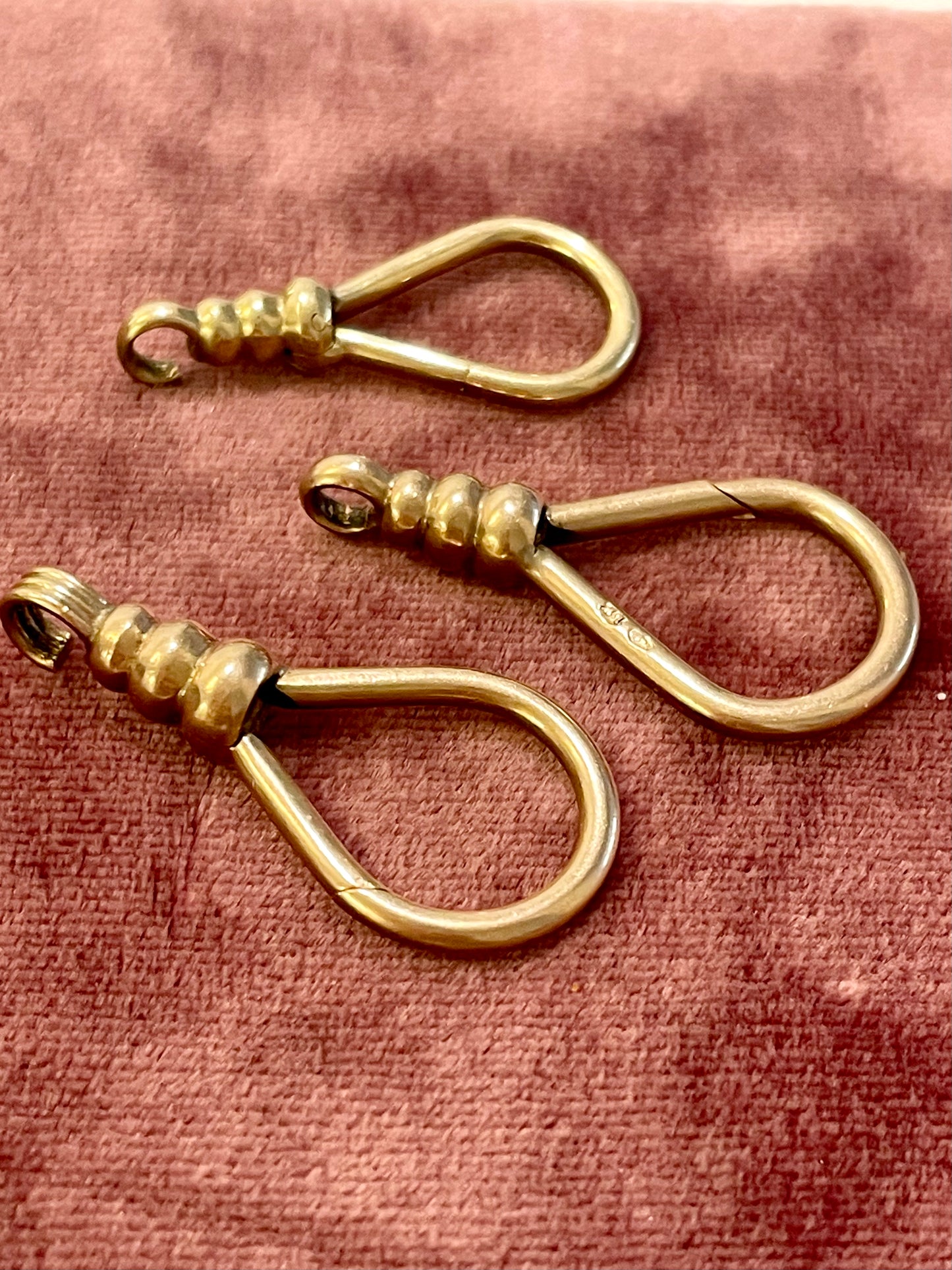 14k Gold Austrian-Hungarian Antique XL Dog Clip