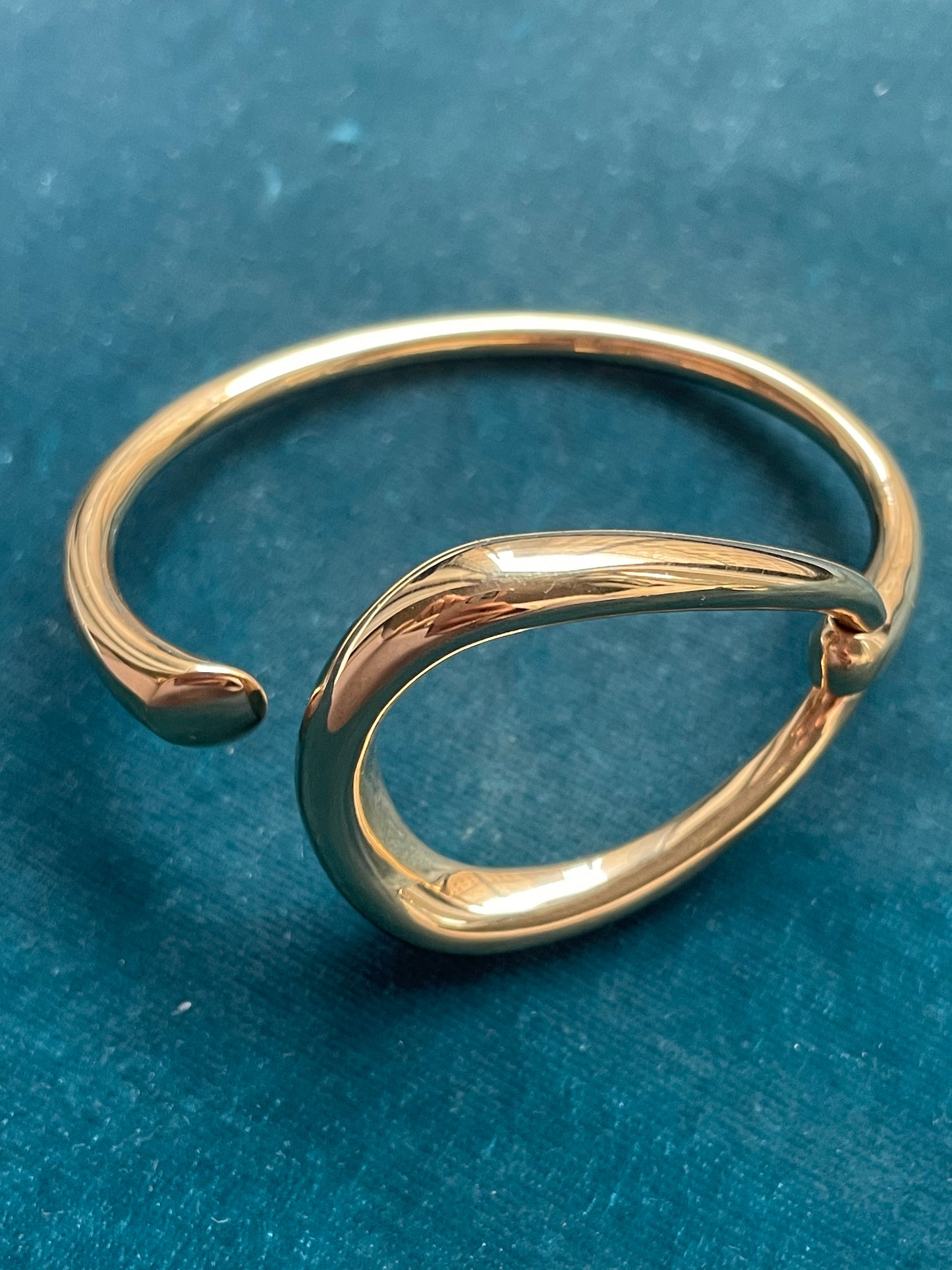 Pomellato Fantina 18k Gold Bangle