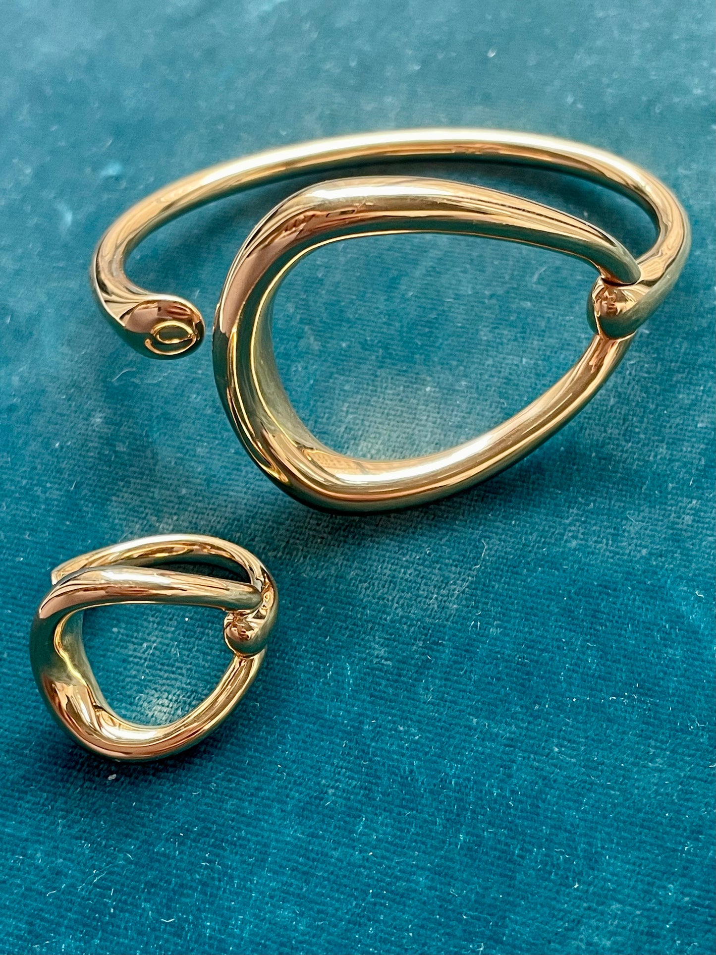 Pomellato Fantina 18k Gold Bangle