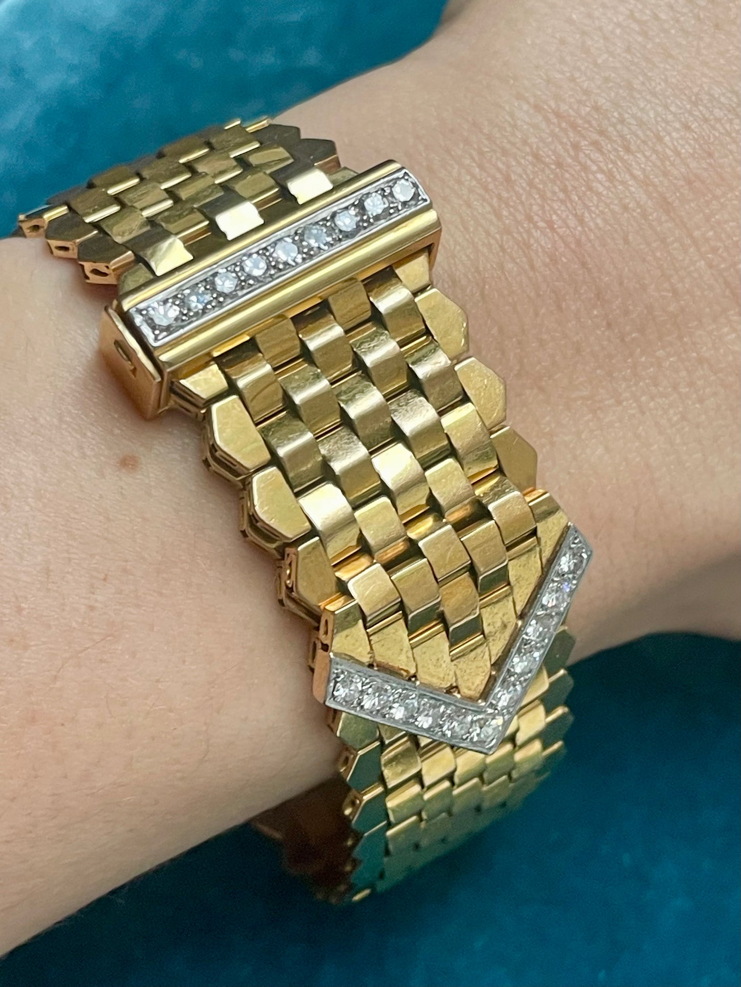Mid-Century French 18k Gold Diamond Buckle Bracelet