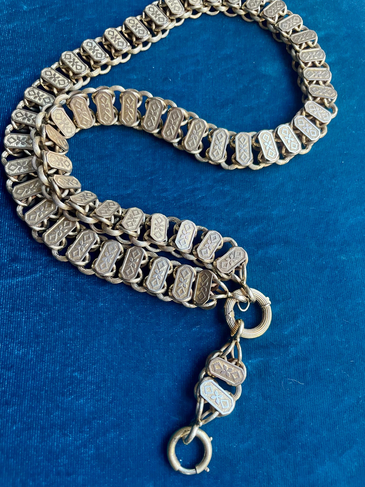 Antique Victorian 14k Gold 22" Book Chain
