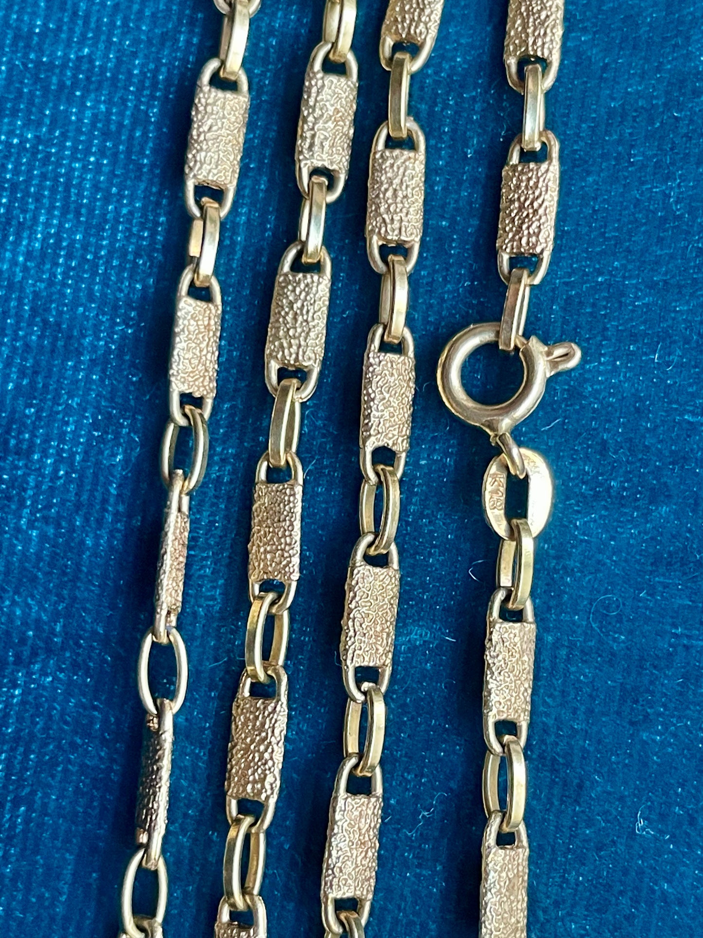 Textured Link 18K Gold 28" Chain
