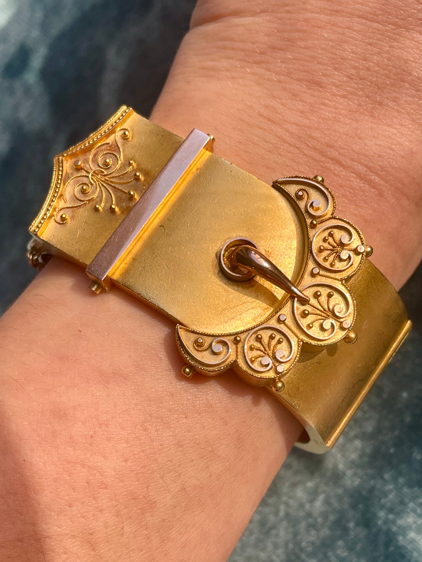 Antique Victorian Buckle Design 15k Gold Wedding Bangle Set