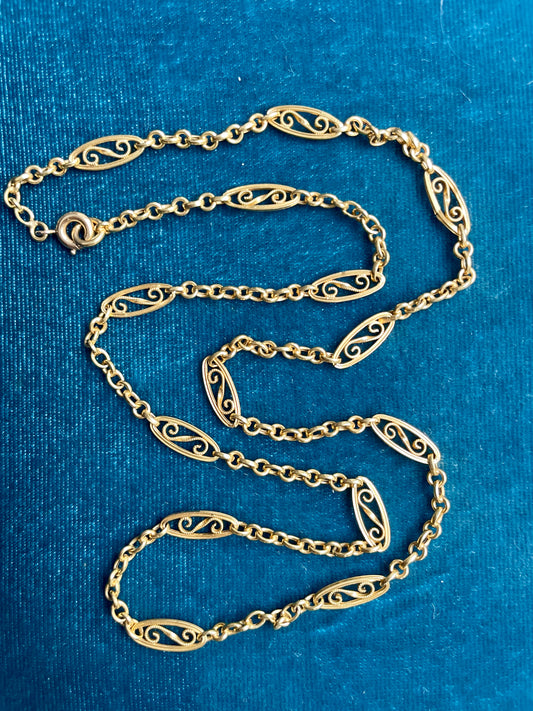 French Belle Époque Filigree 18K Gold 19" Chain