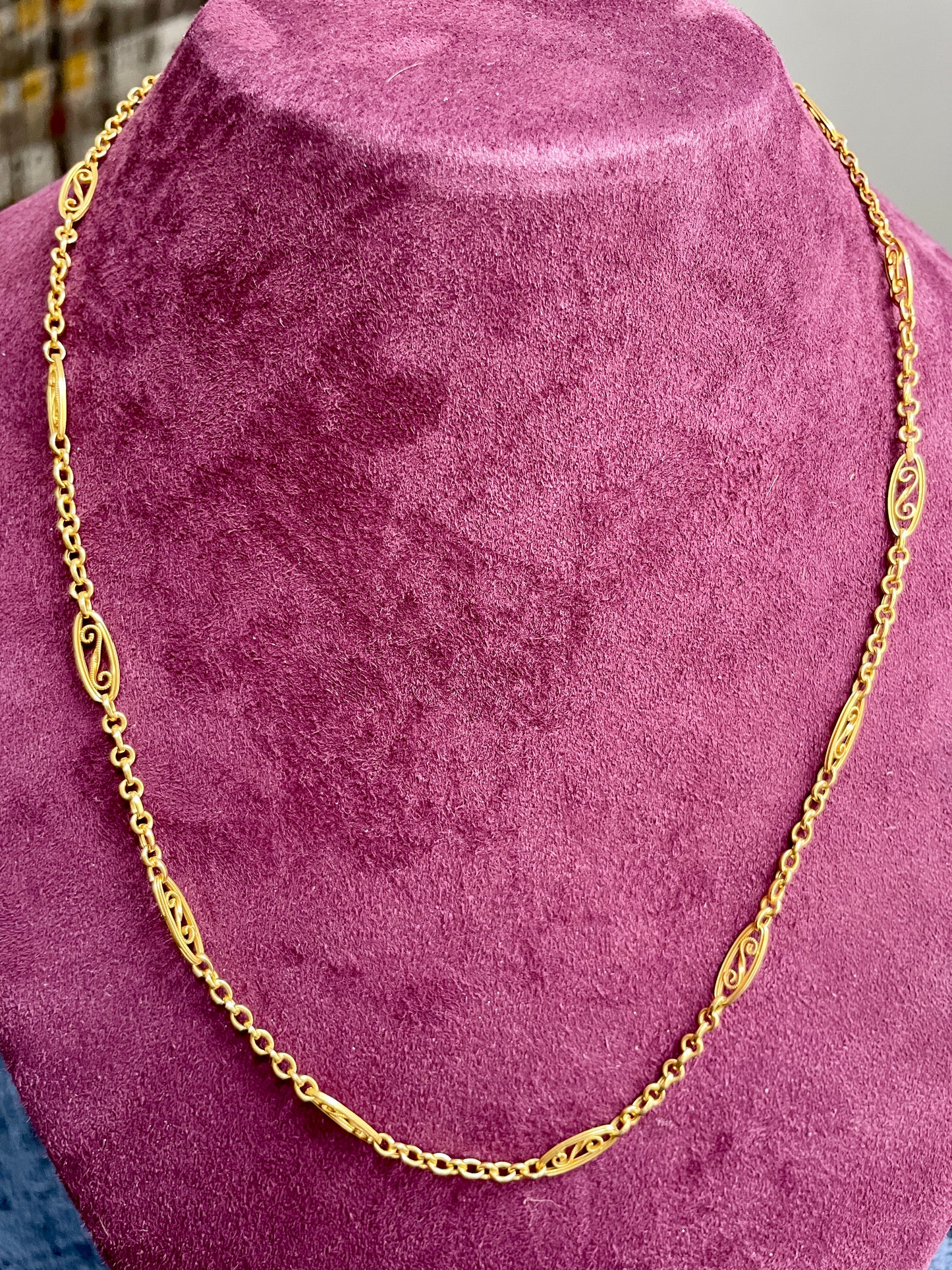 French Belle Époque Filigree 18K Gold 19" Chain