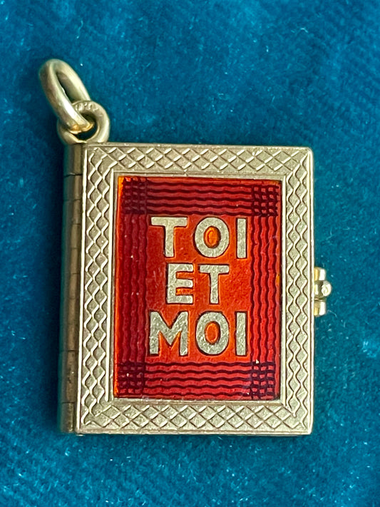 Mid-Century Enamel "Toi Et Moi" Book with Engraved Pages 18k Gold Charm