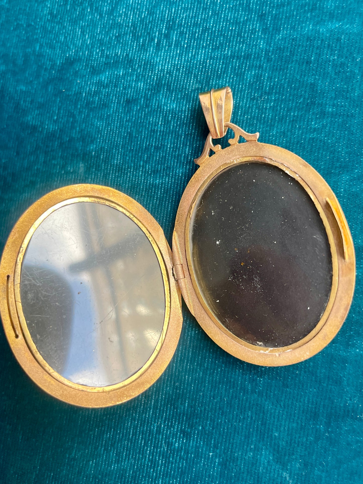 Antique European Seed Pearl and Turquoise "Bird on Nest" 18k Gold Locket