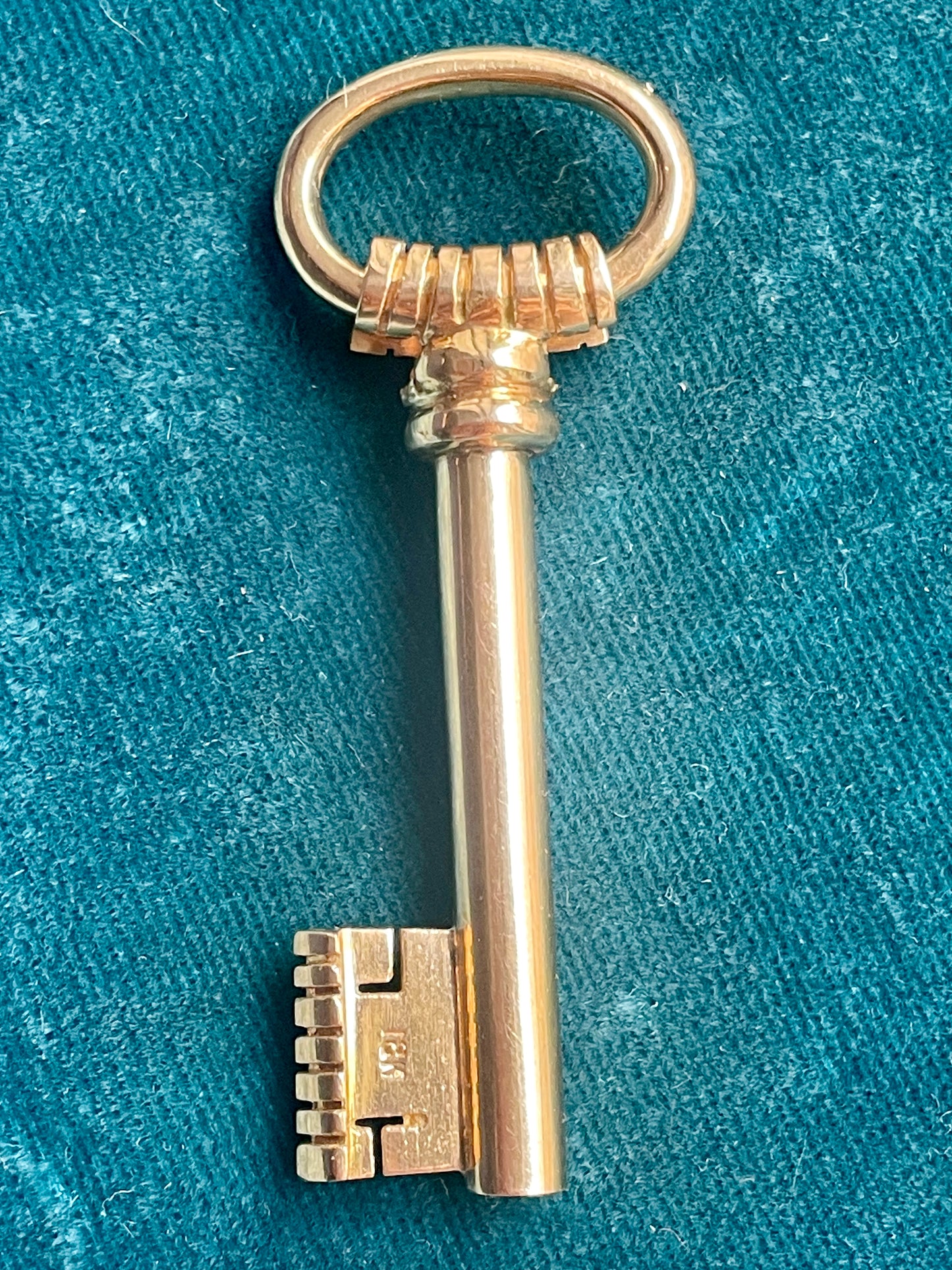 Large Ornate Key 18k Gold Pendant