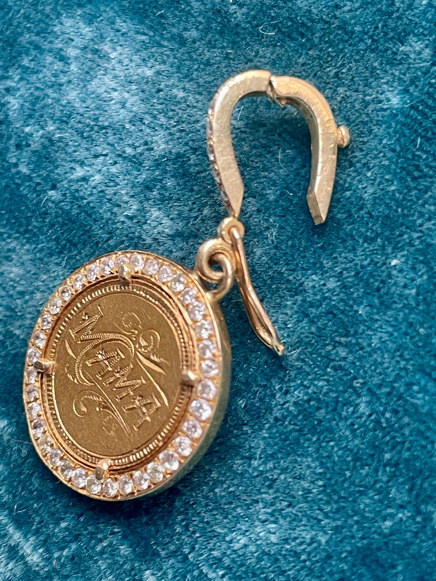 Diamond Halo "Mama" Inscribed 18k Gold Love Token