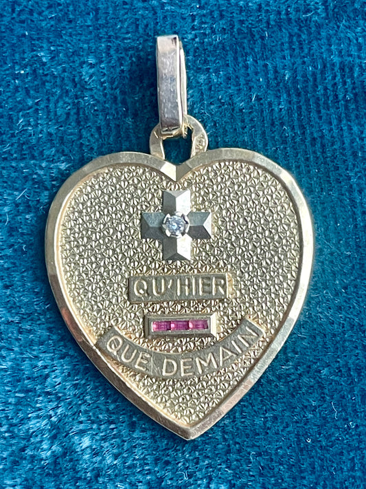Augis Heart Shape 18k Gold Love Token (M)