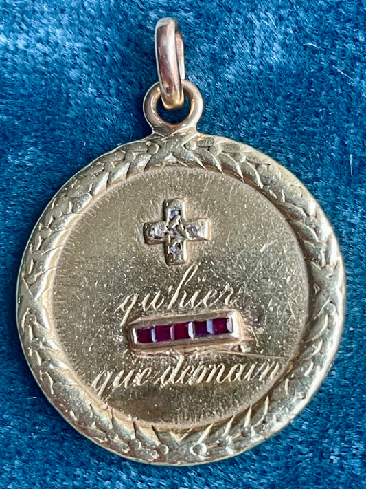 Augis Rare Laurel Wreath with Cursive Script 18k Gold Love Token(L)
