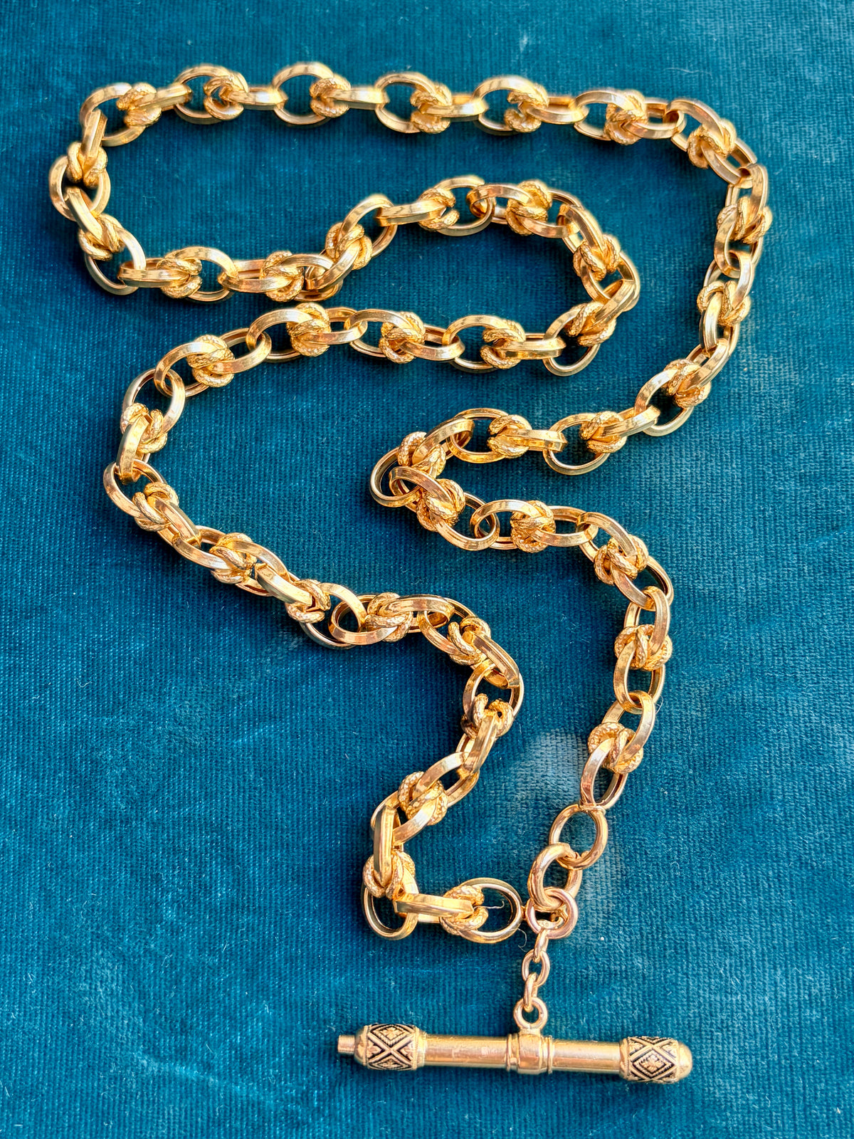 24" 18k Fancy Link Watch Chain w/ Ornate T-Bar