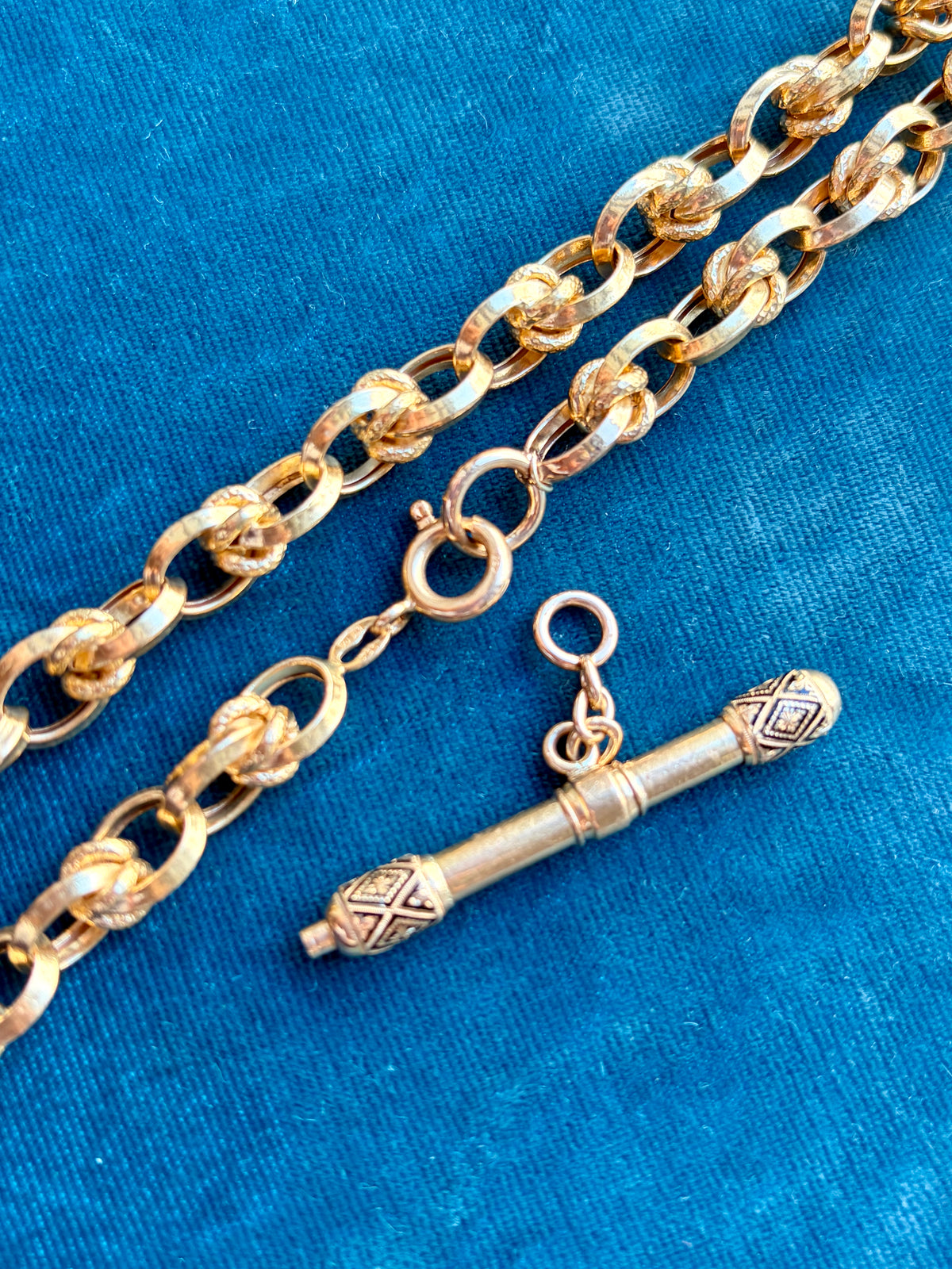 24" 18k Fancy Link Watch Chain w/ Ornate T-Bar
