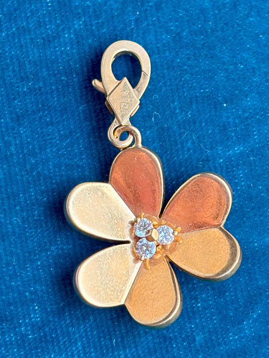 Van Cleef & Arpels Frivole Diamond and 18k Yellow Gold Flower Pendant
