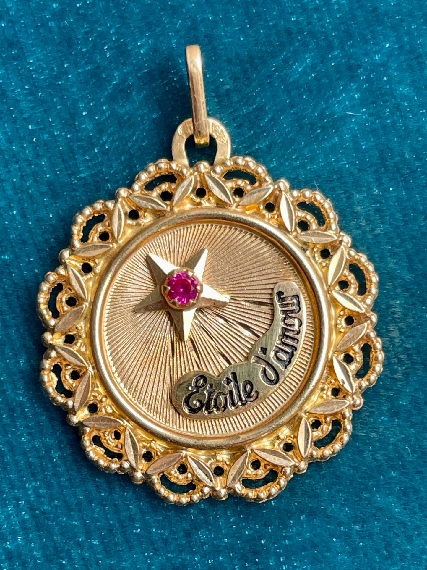 Perroud "Etoile d'Amour" 18k Gold Love Token