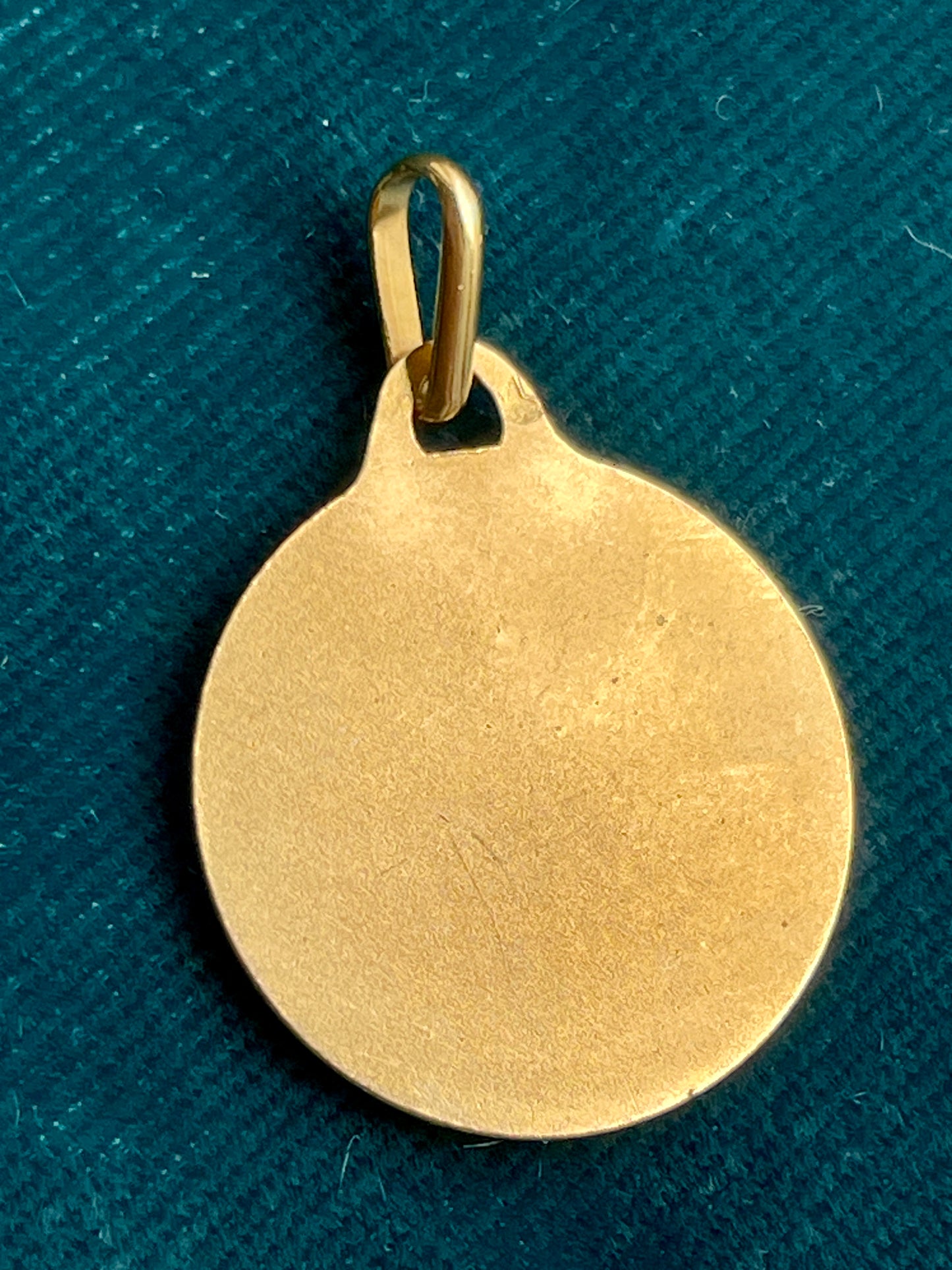 Augis Classic 18k Gold Love Token (S)