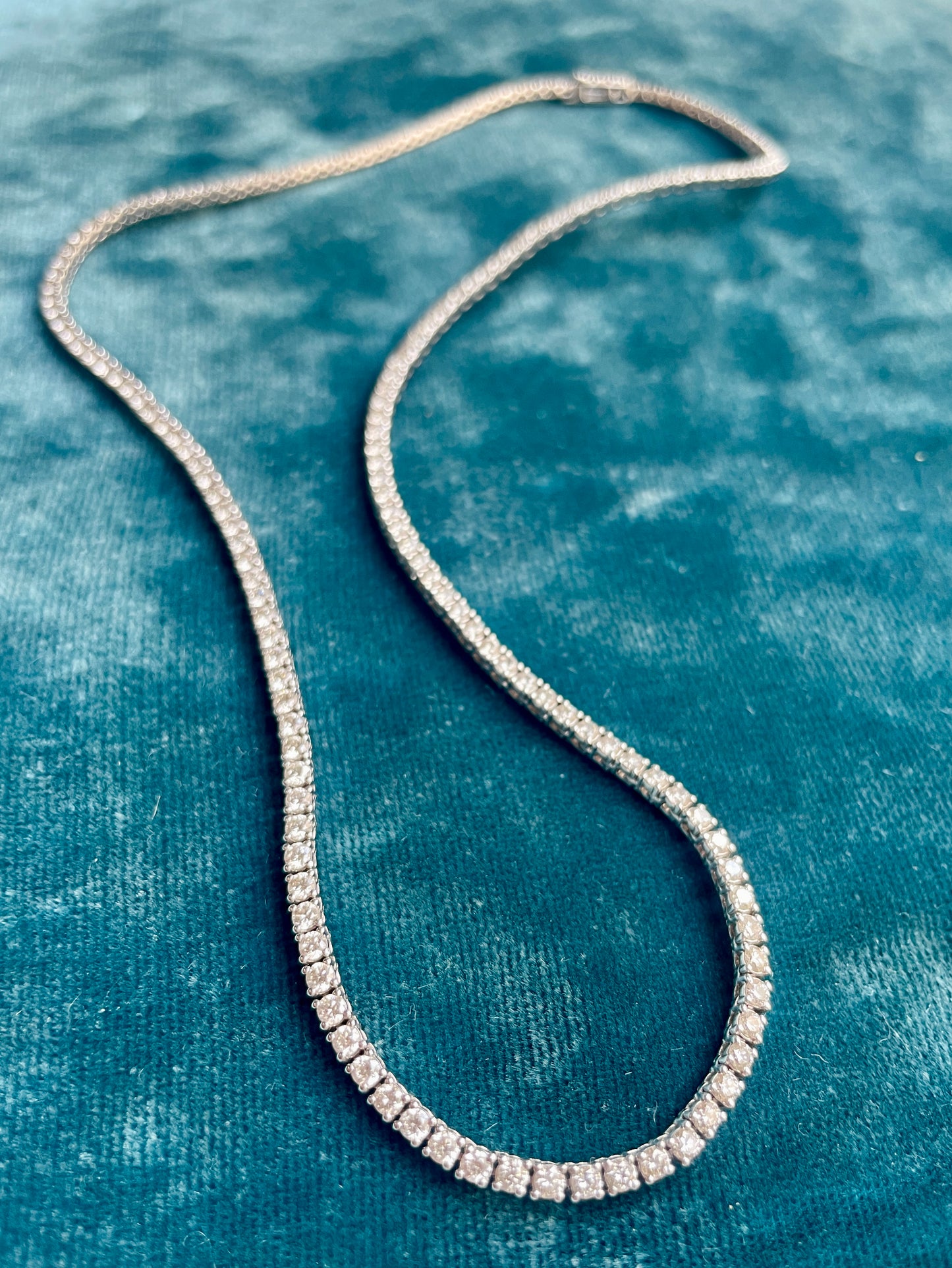 Vintage 14k White Gold Diamond Tennis Necklace