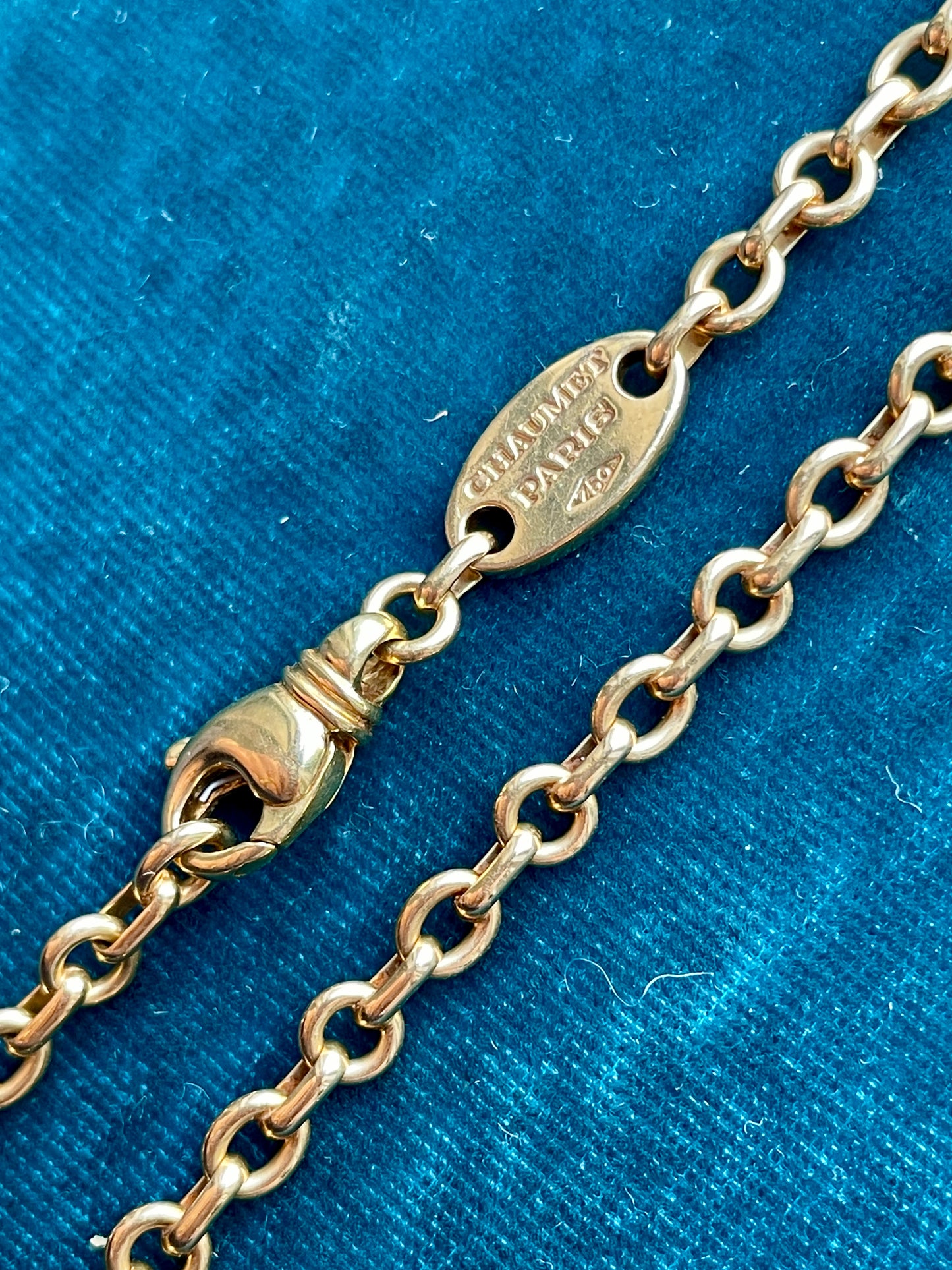 Chaumet Ovronde 18k Gold 18" Chain
