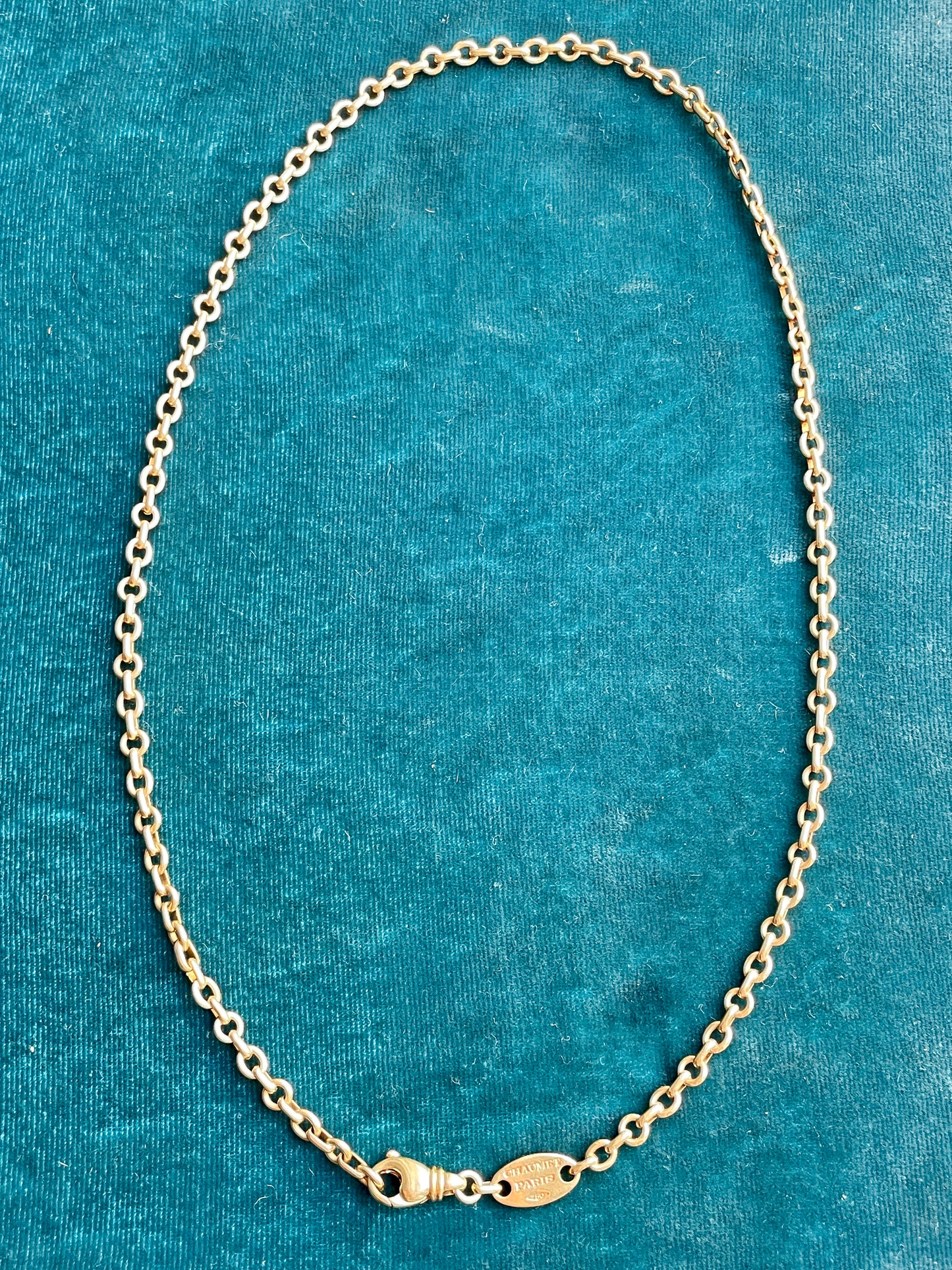 Chaumet Ovronde 18k Gold 18" Chain