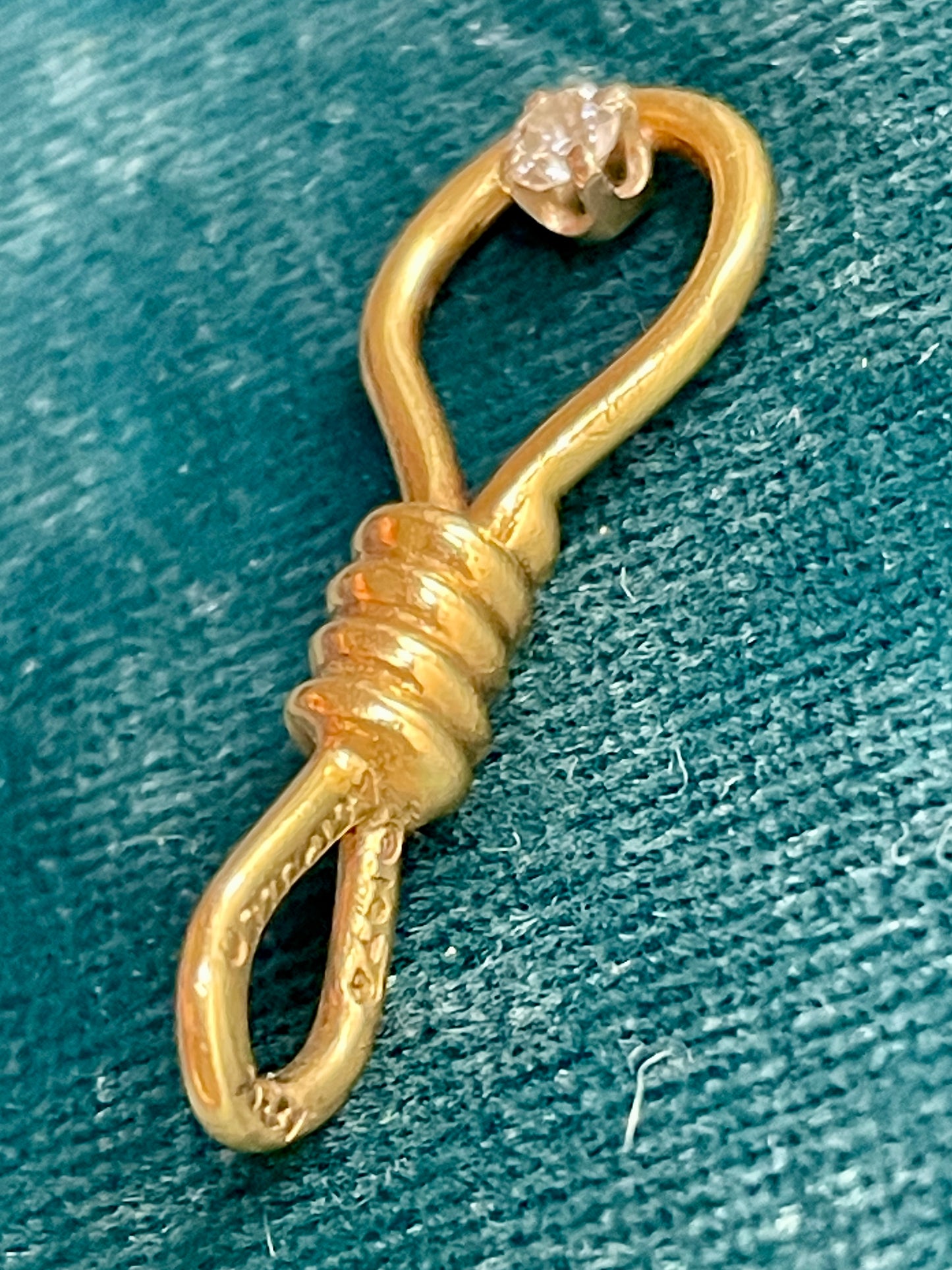 Aldo Cipullo 1970s Diamond & 18k Gold Love Knot Charm