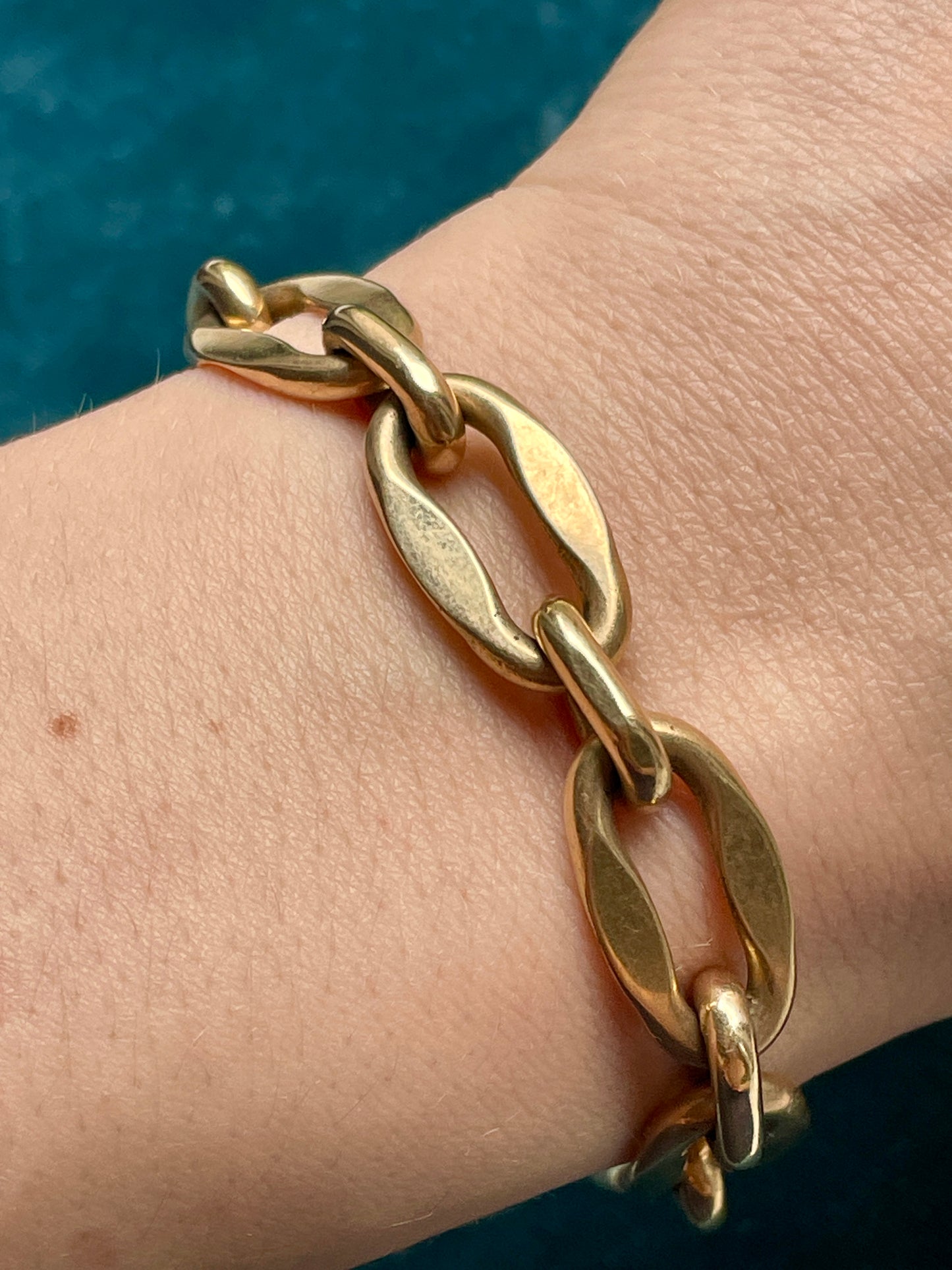Tiffany & Co. Large Oval Link 14k Gold Bracelet