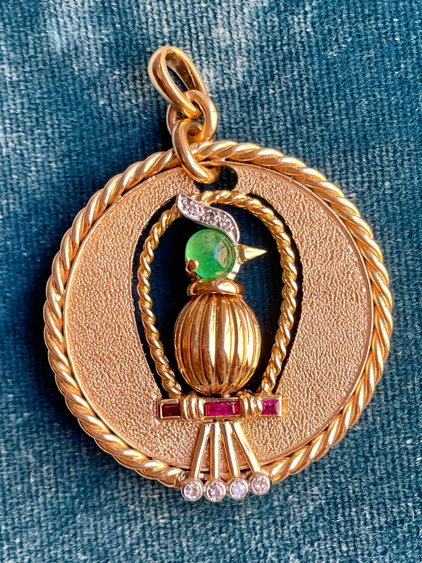 Mid-Century Bird on Perch 18k Gemstone Pendant