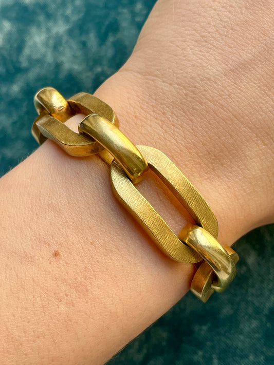 Mid-Century Italian Oval Link 18k Gold Bracelet