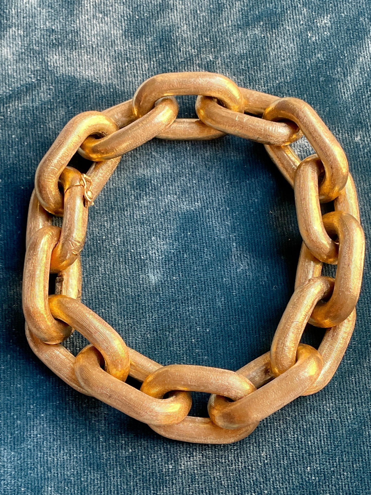 Mid-Century Italian Chunky Oval 18k Gold Bracelet