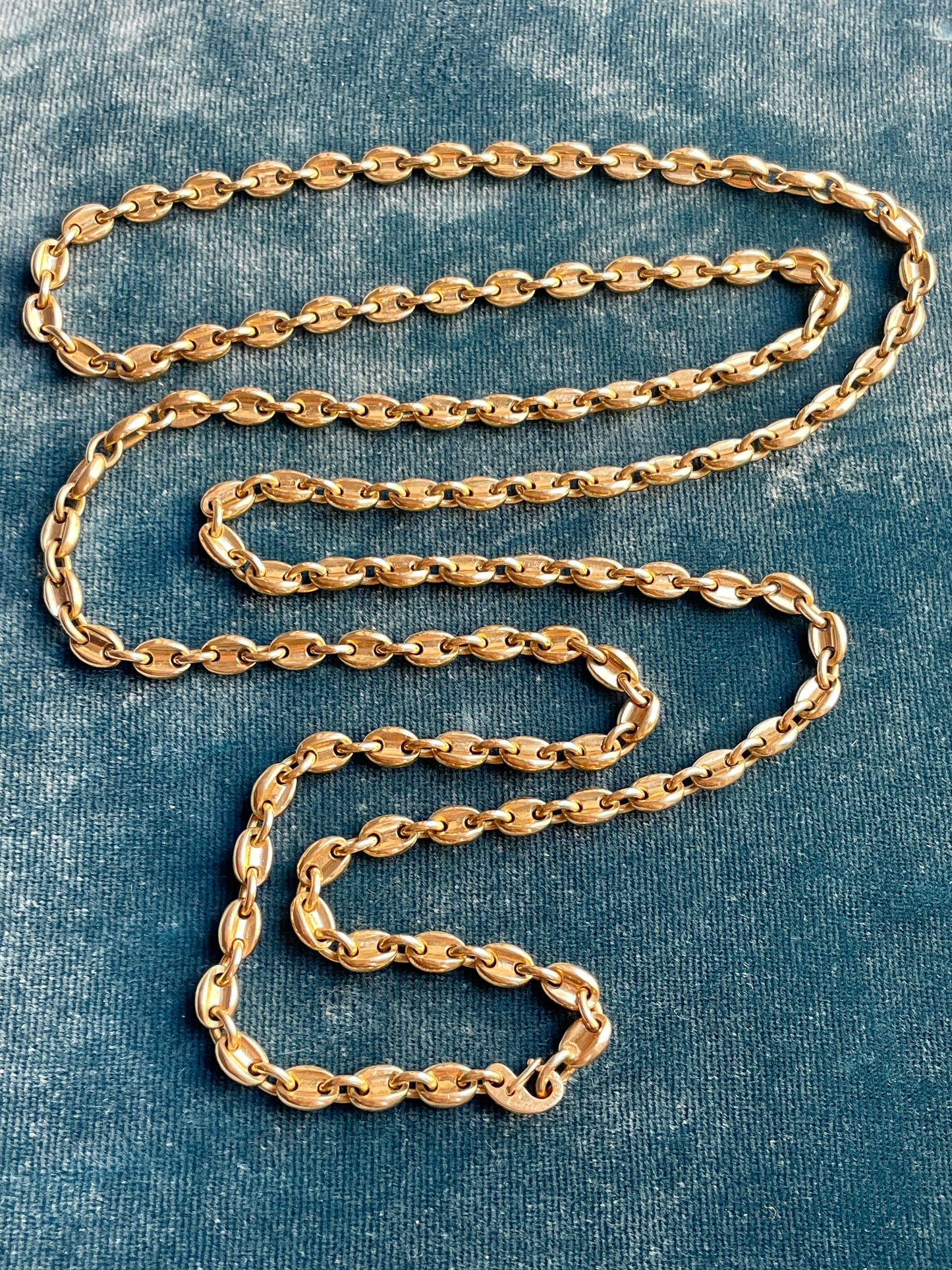 Cartier "Grain de Café" Stylized Oval Link 18k Gold 32.5" Chain