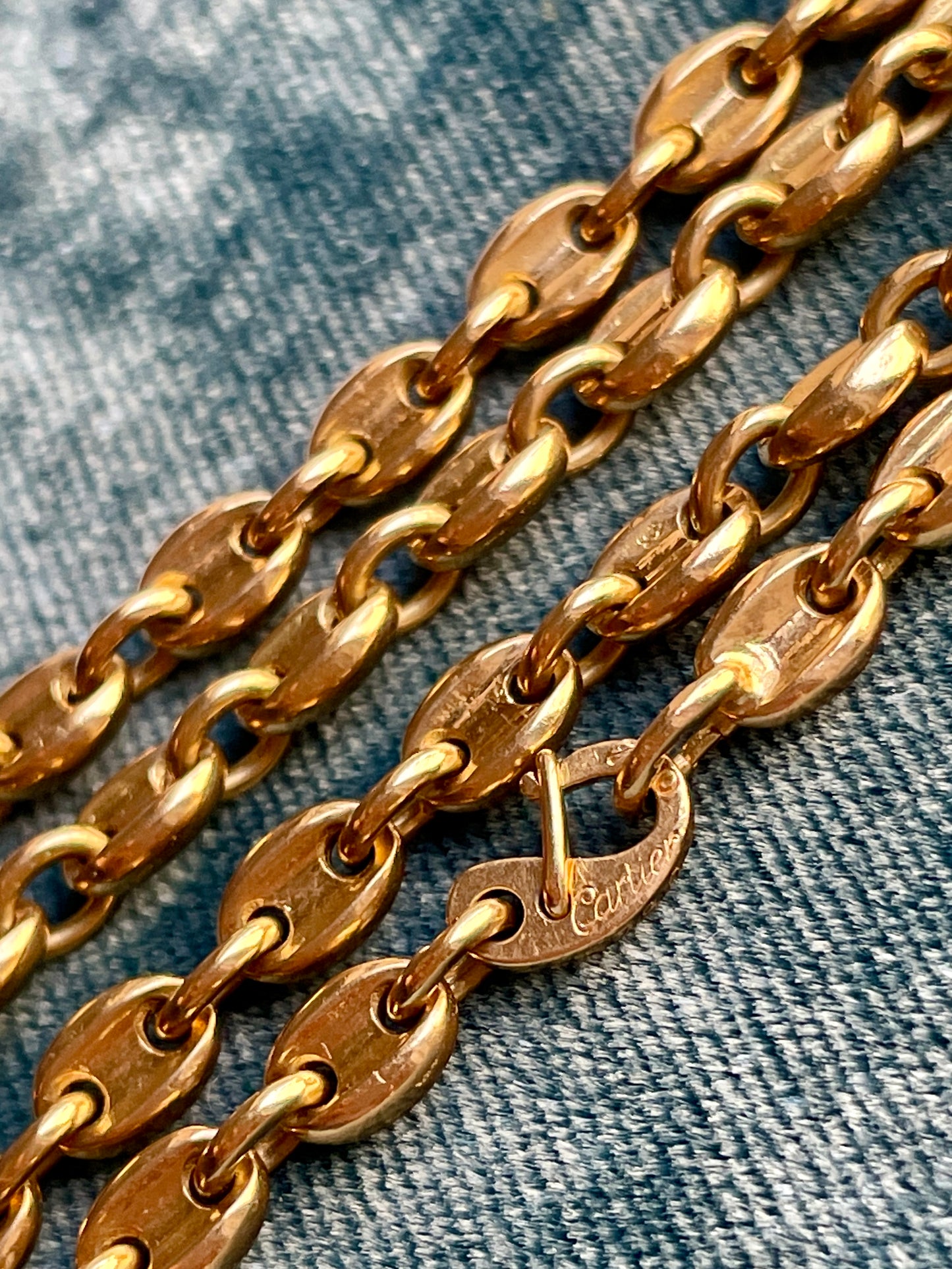 Cartier "Grain de Café" Stylized Oval Link 18k Gold 32.5" Chain