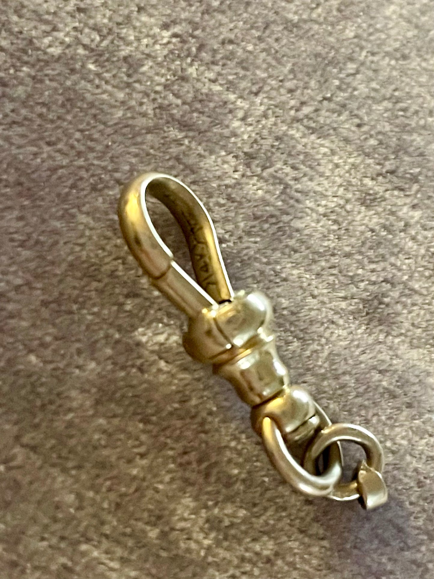 14k Gold Stationary Dog Clip