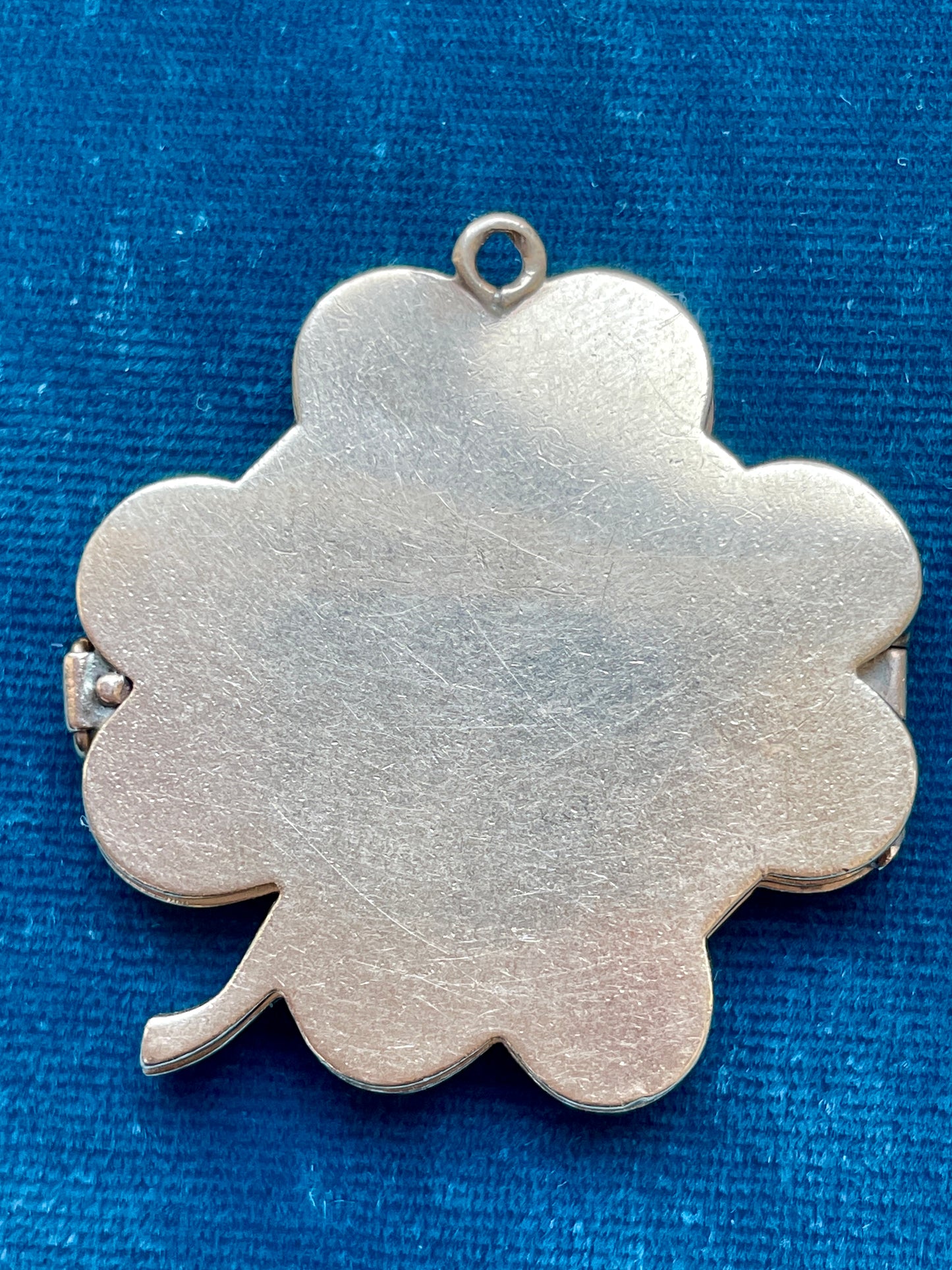 Mid-Century Engine Turned Four-Leaf Clover 14k Gold Locket