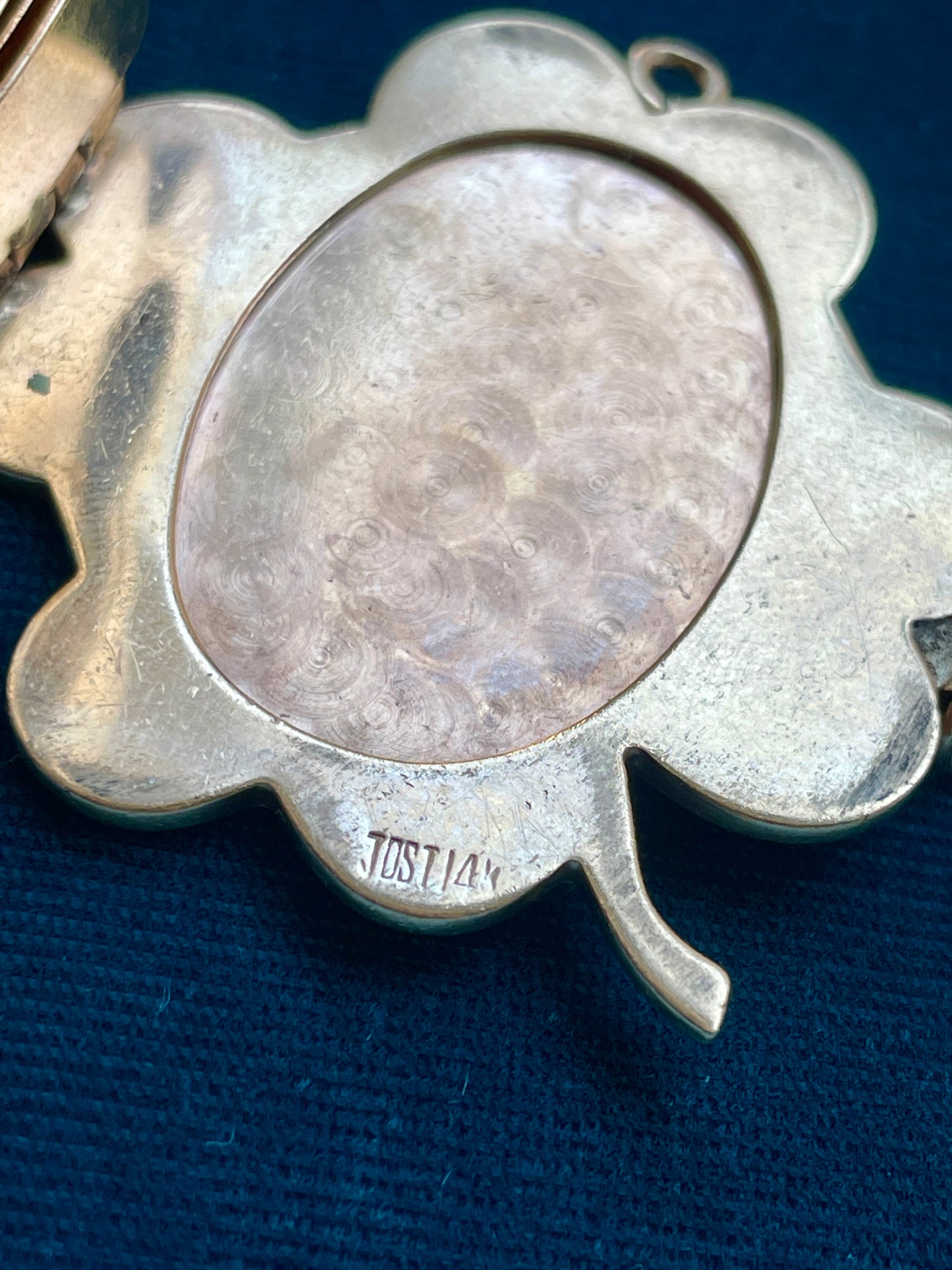 Mid-Century Engine Turned Four-Leaf Clover 14k Gold Locket