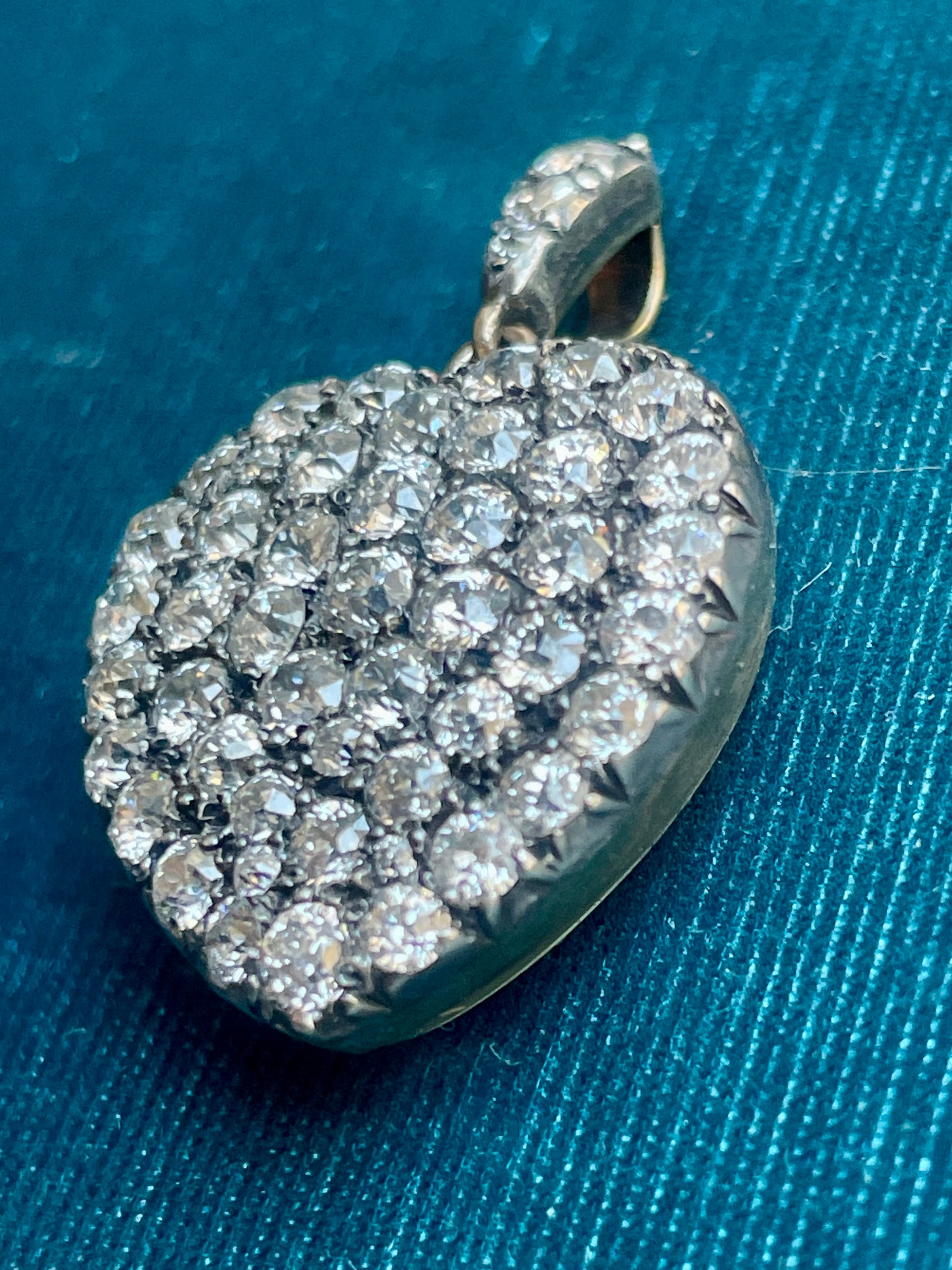 Antique Victorian Pavé Diamond Heart Locket