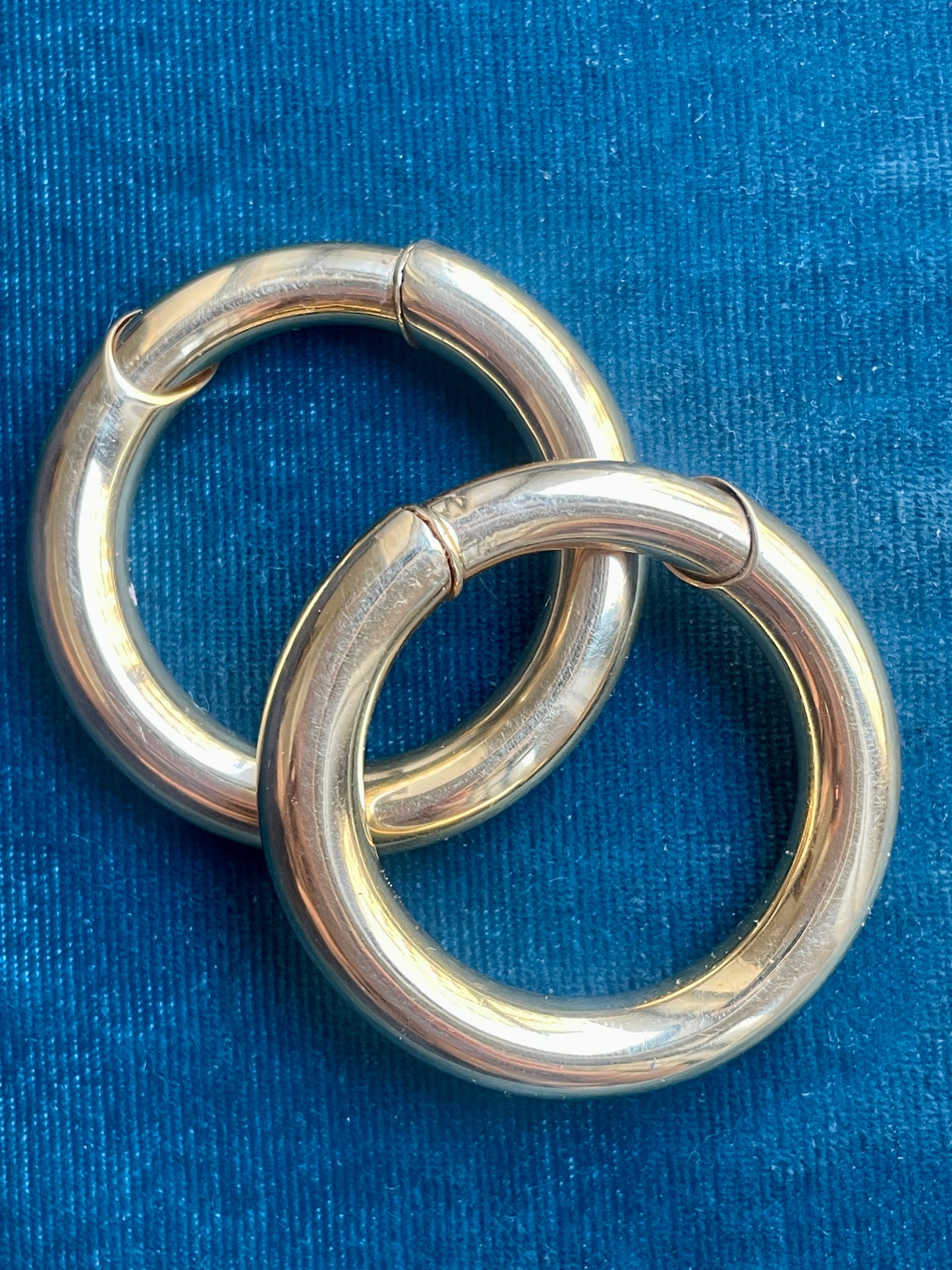 Vintage Cartier Tubular Hoop 18k Gold Earrings