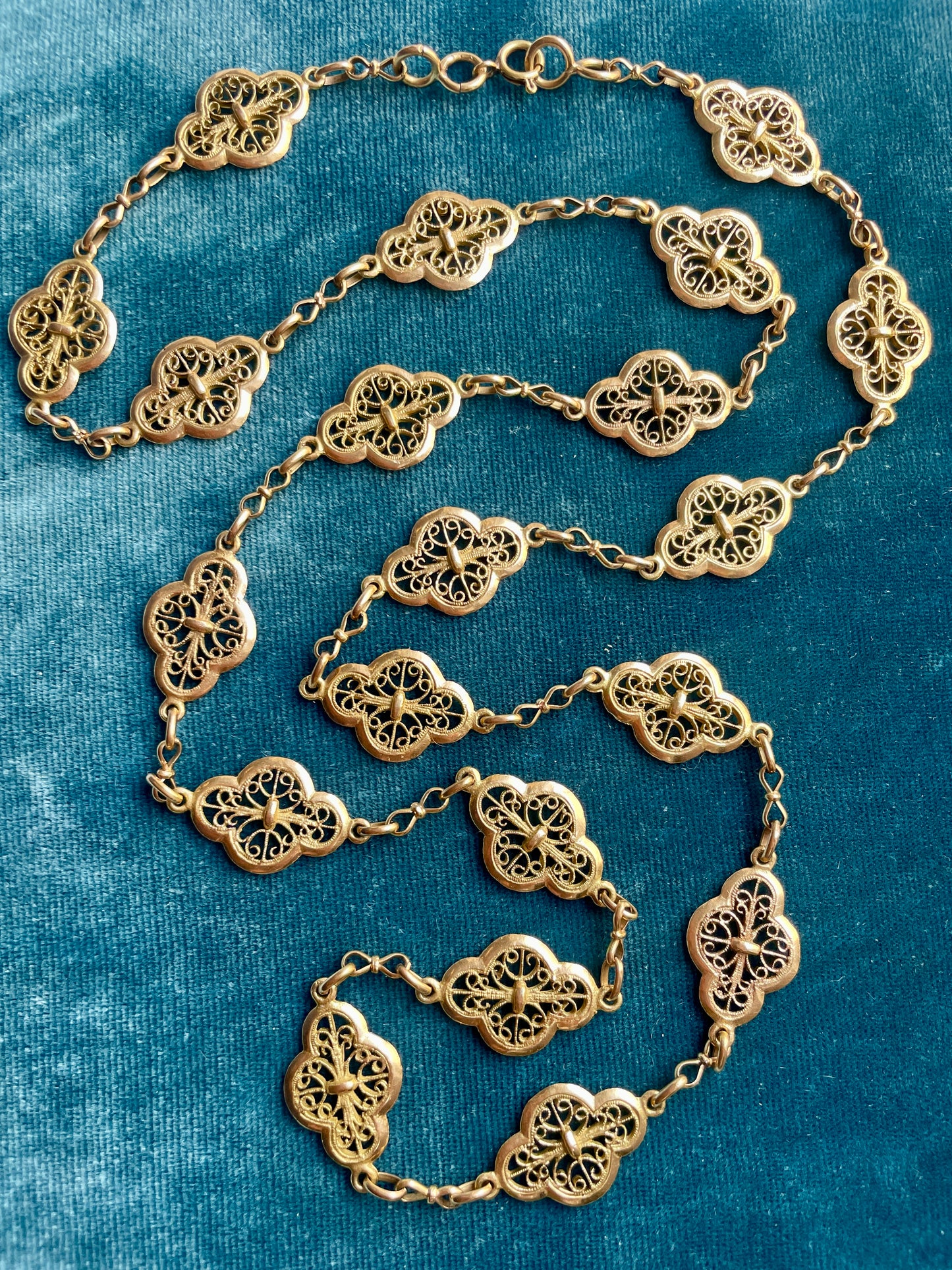 Antique Victorian Filigree Sautoir 18k Gold 29" Chain