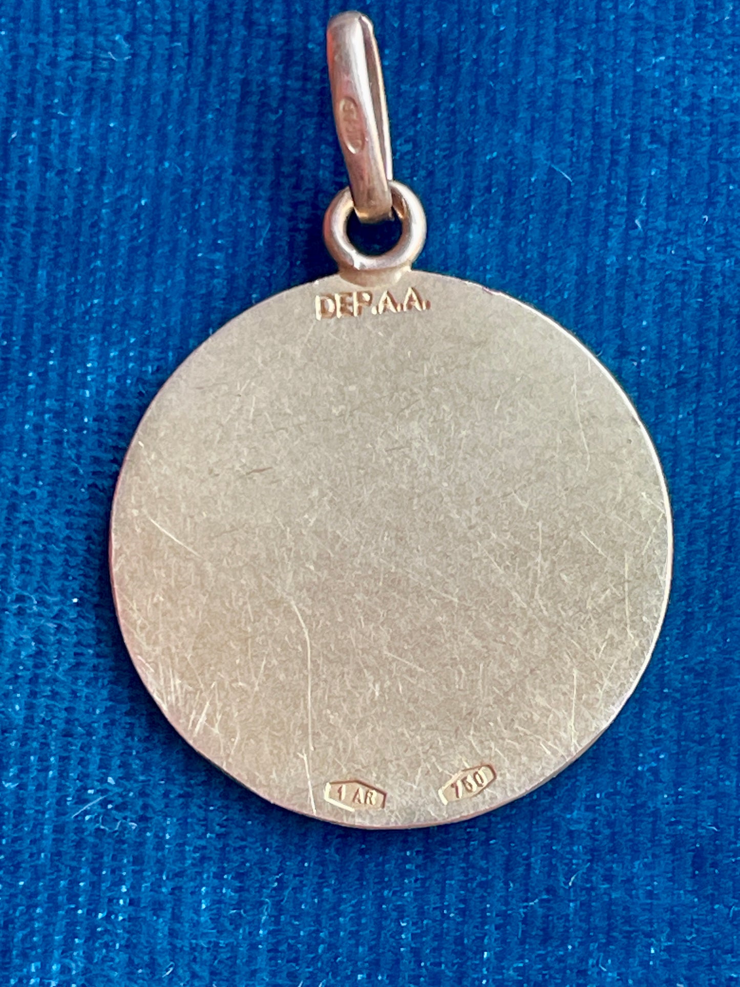 Augis 18k Gold Love Token (M)