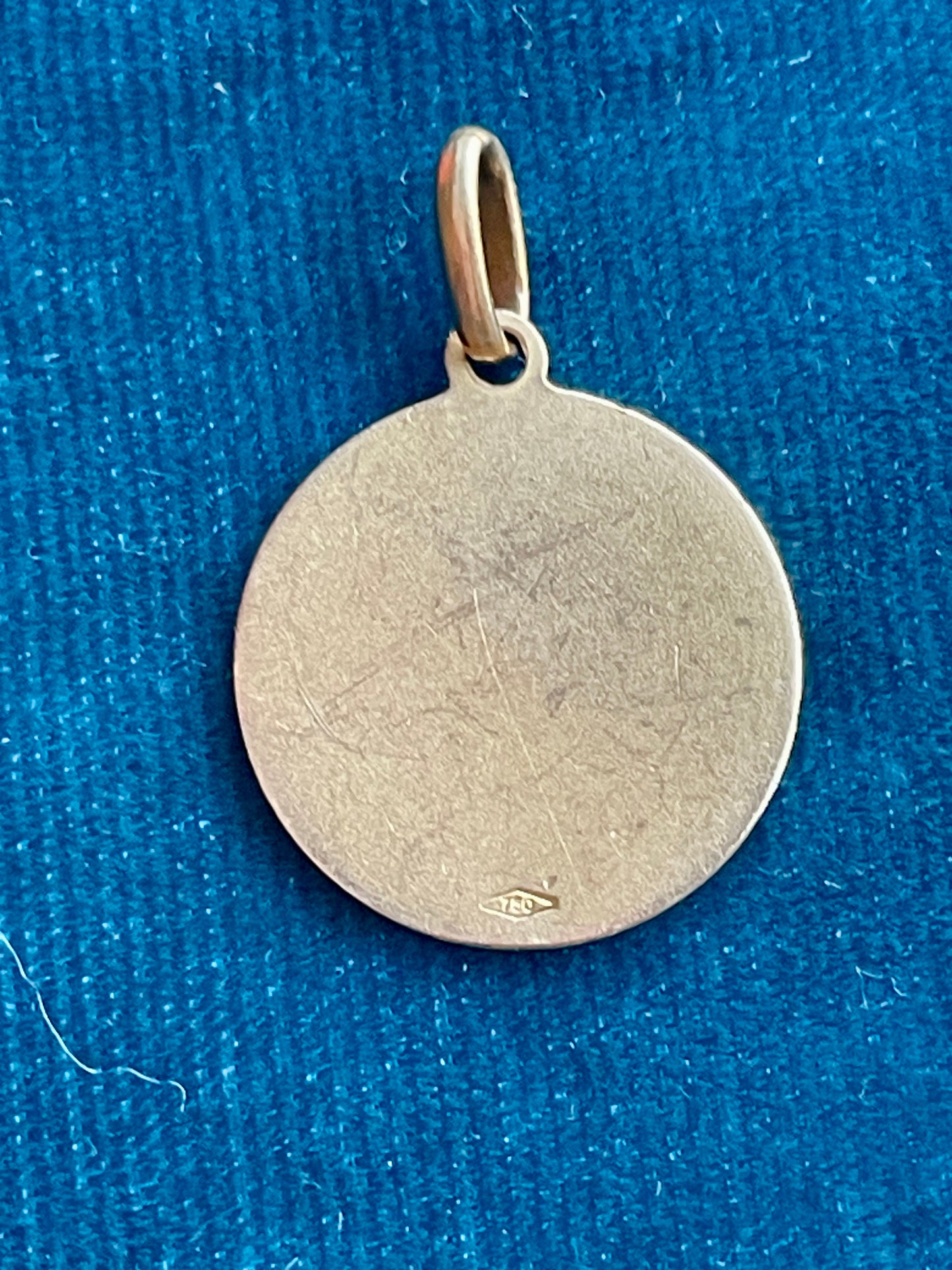 Vintage Balanced Scales 18k Gold Token