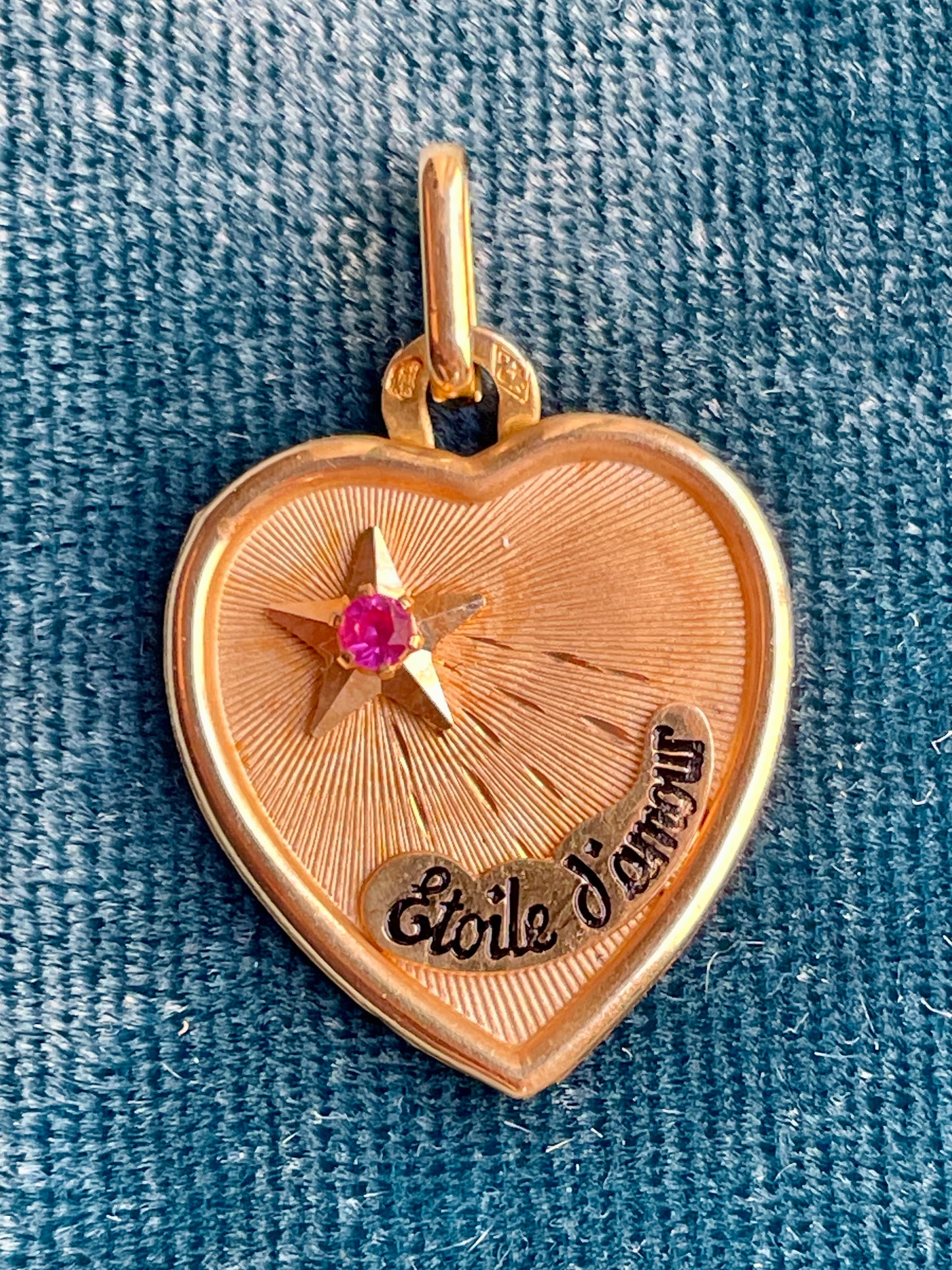 "Etoile d'amour" 18k Gold Love Token