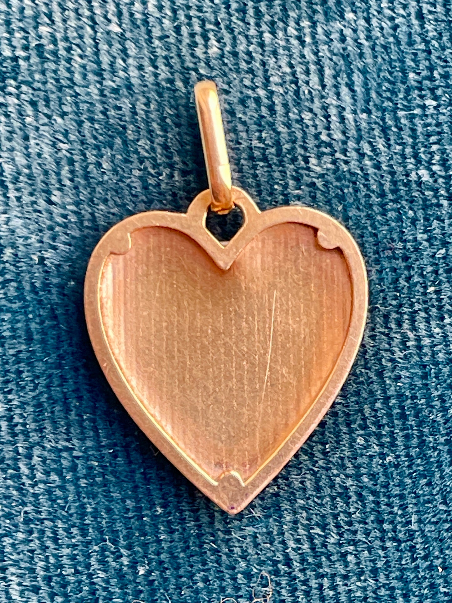 Augis Puffed Heart 18k Gold Love Token (S)