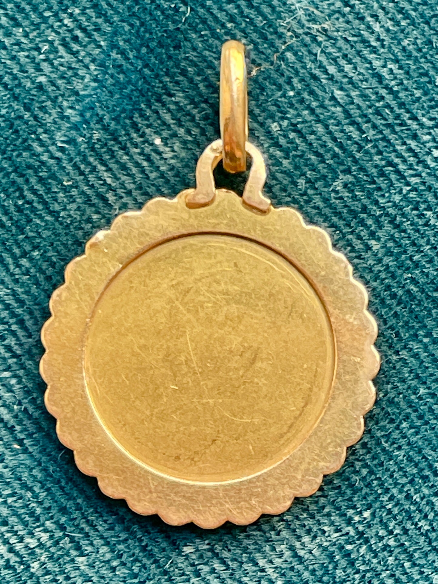 Pisces 18k Gold Token (S)
